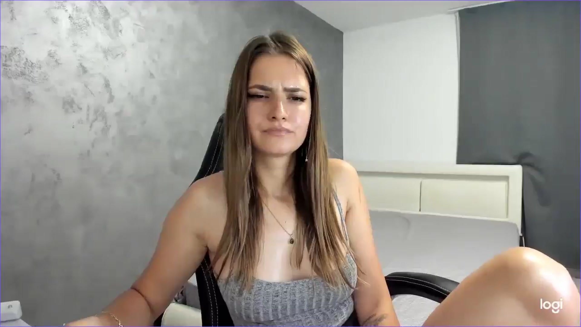 Gallery image thumbnail from AmaliaKeys's myfreecams stream on, 06/19/2025, 16:00 image 12 of 20