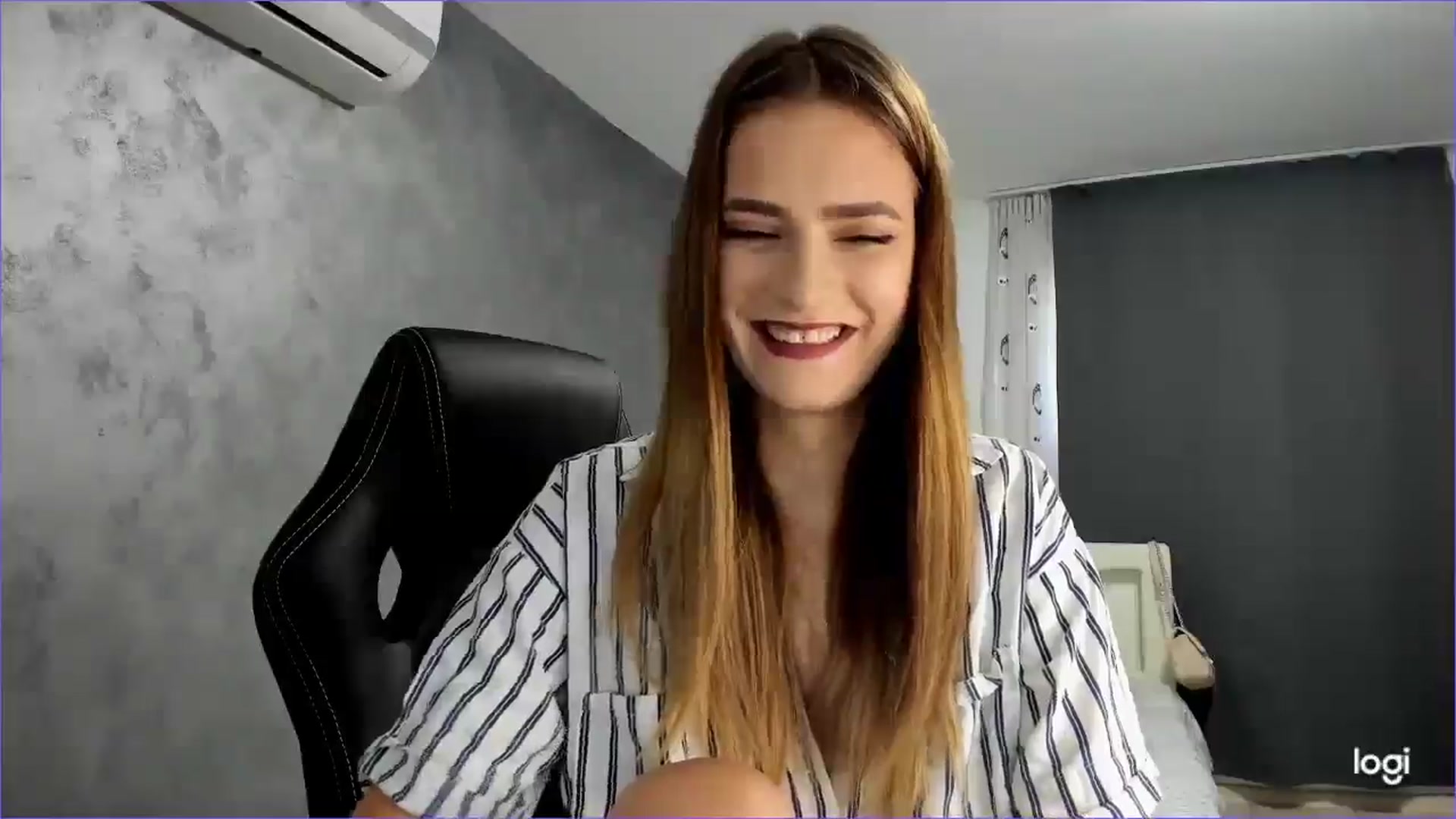 Gallery image thumbnail from AmaliaKeys's myfreecams stream on, 09/02/2025, 15:50 image 6 of 20