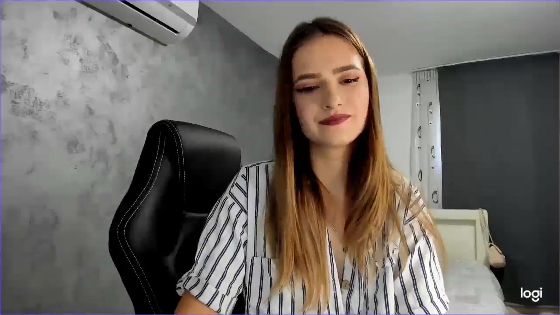 Gallery image thumbnail from AmaliaKeys's myfreecams stream on, 09/02/2025, 15:50 image 9 of 20