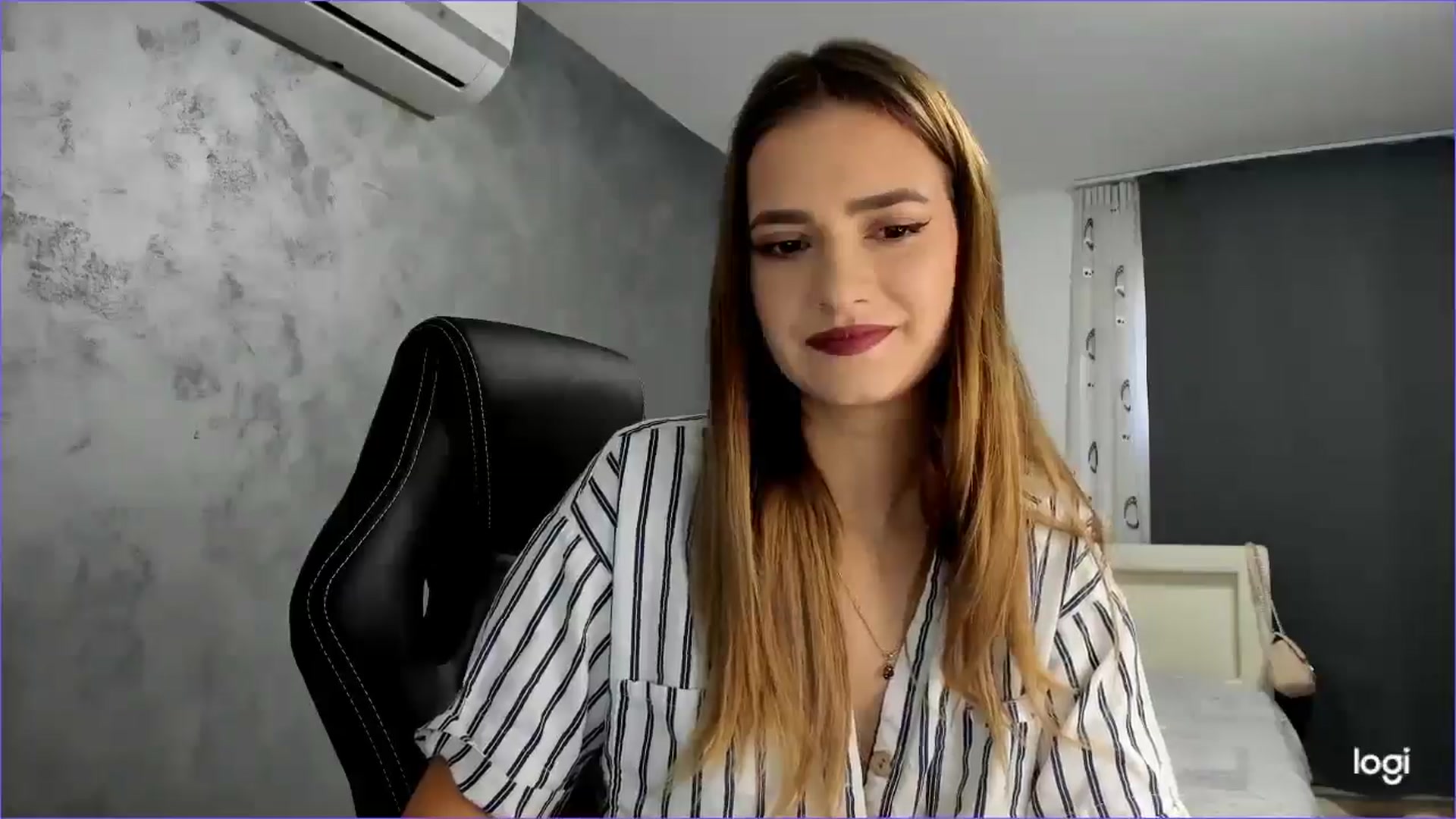 Gallery image thumbnail from AmaliaKeys's myfreecams stream on, 09/02/2025, 15:50 image 8 of 20