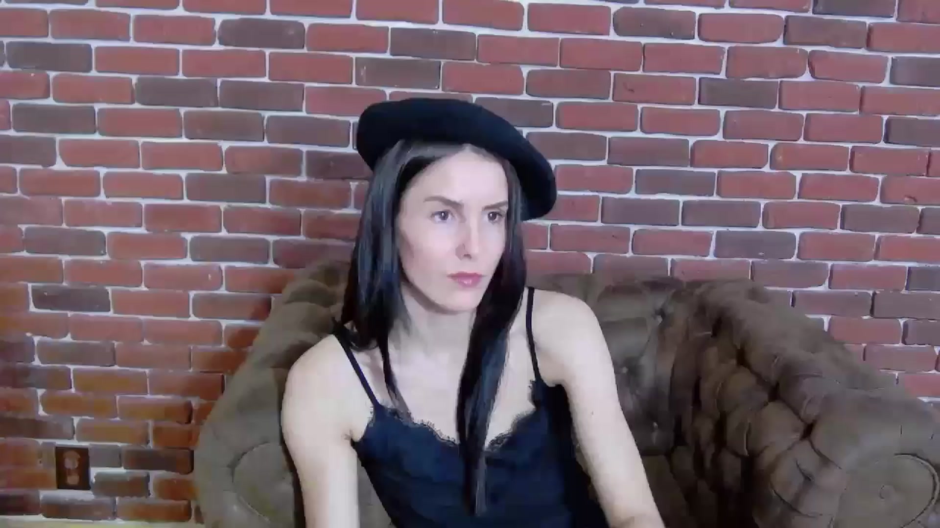 Gallery image thumbnail from Amallyaaa's myfreecams stream on, 05/27/2024, 21:26 image 12 of 20