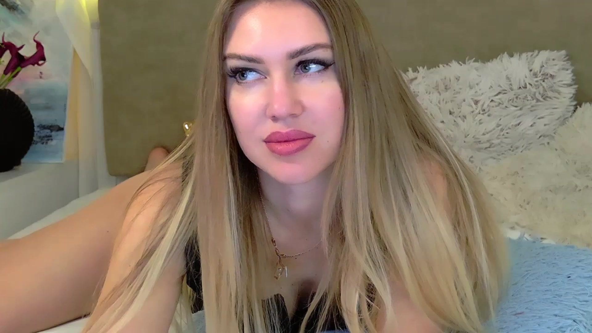 Gallery image thumbnail from Amanda03's myfreecams stream on, 02/16/2026, 11:55 image 5 of 20