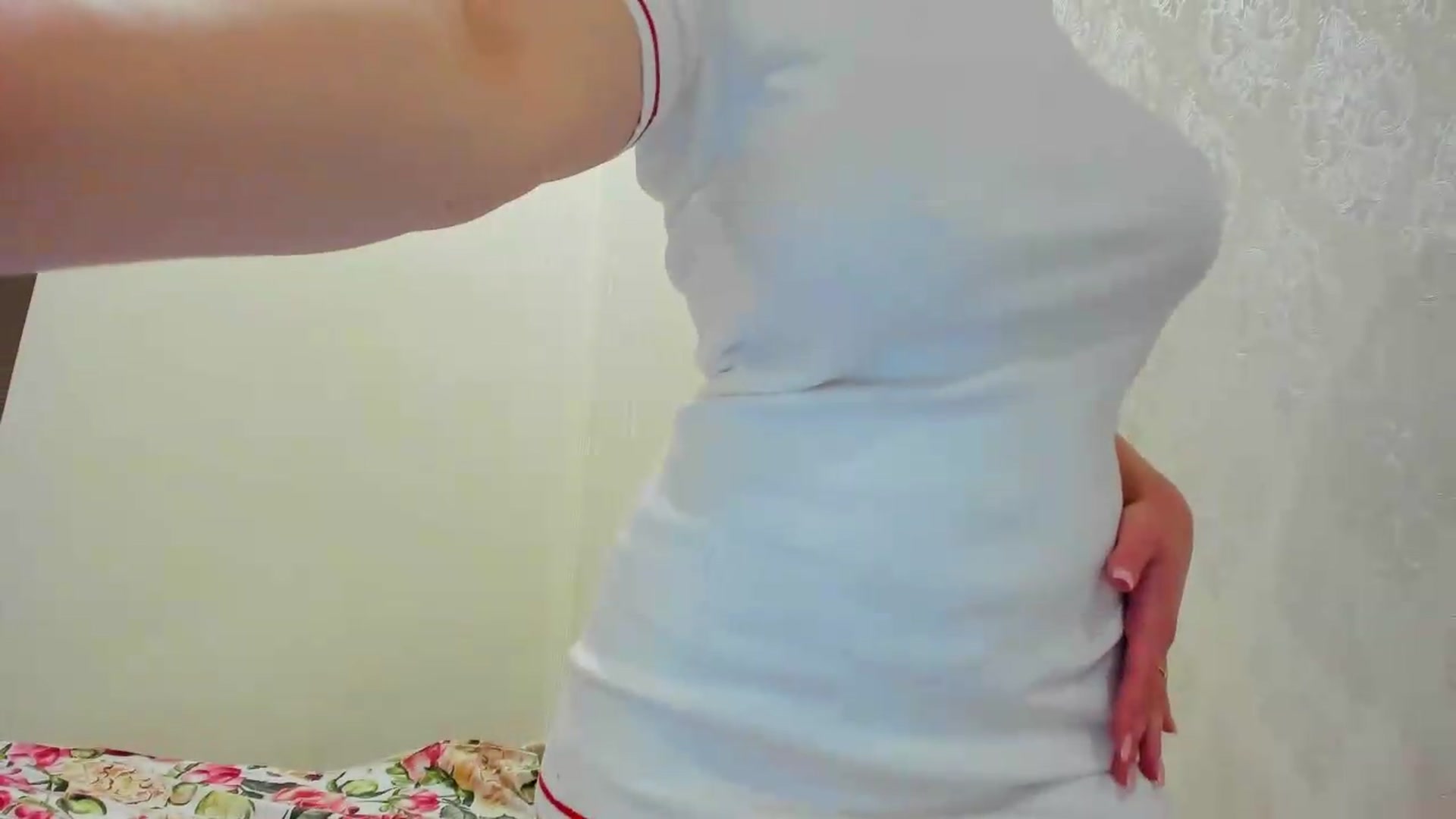 Gallery image thumbnail from AmandaFury's myfreecams stream on, 05/17/2026, 18:09 image 15 of 20