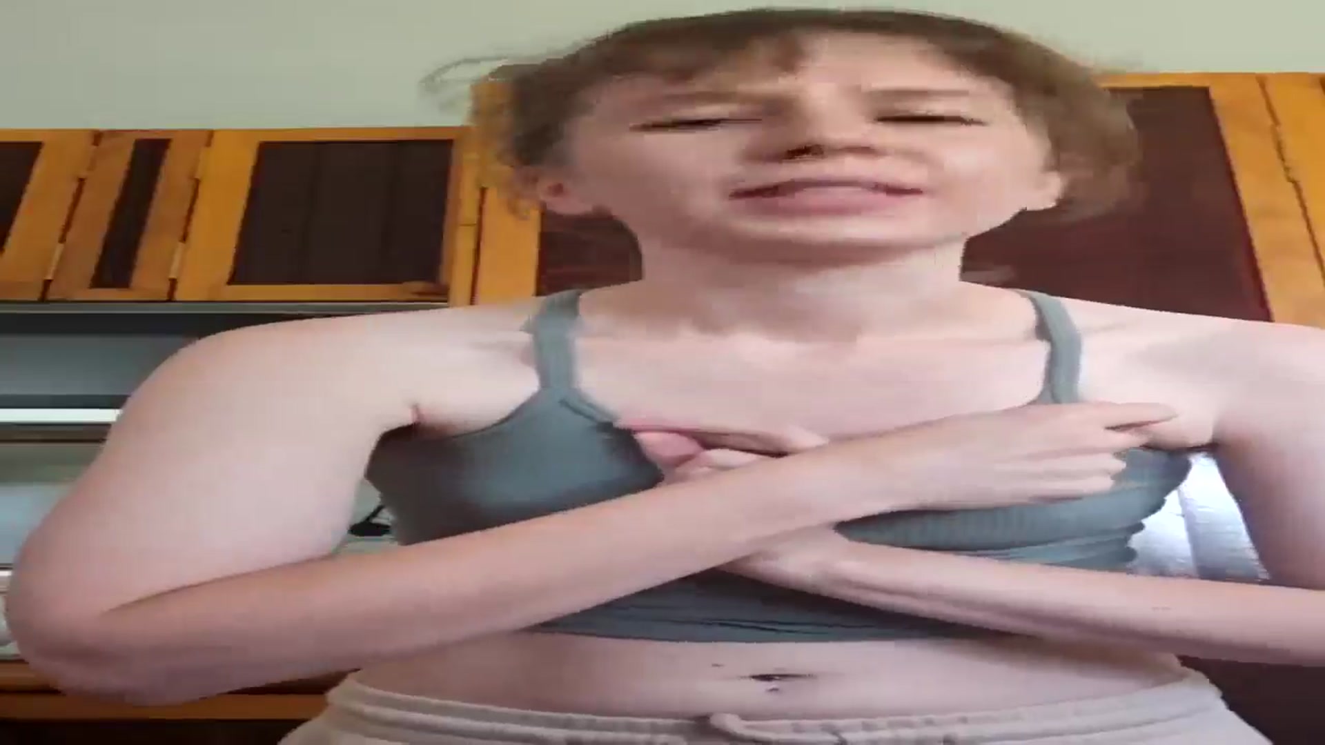 Gallery image thumbnail from AmandaJay8's myfreecams stream on, 02/23/2025, 03:28 image 10 of 20