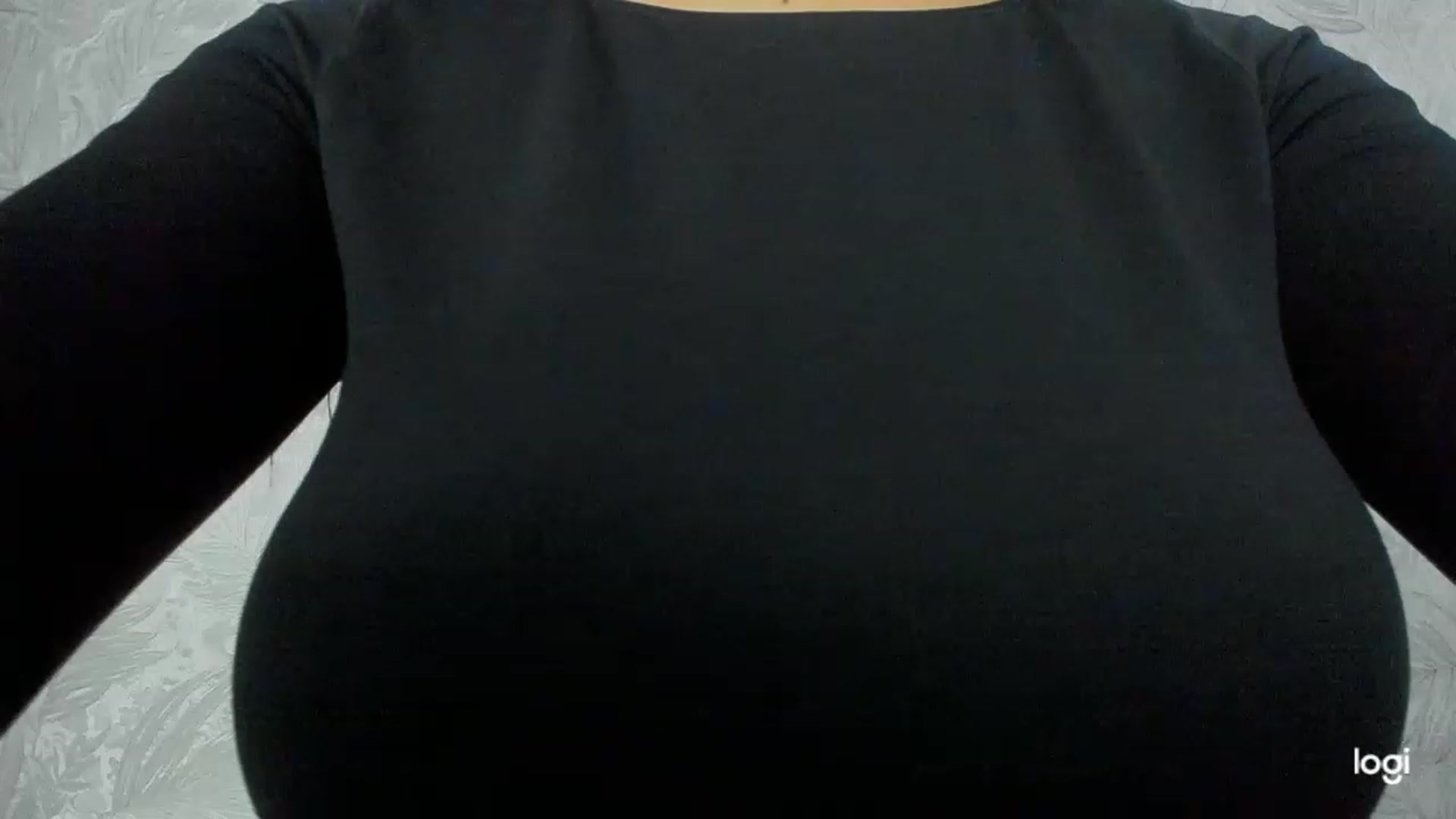 Gallery image thumbnail from AmandaWales_'s myfreecams stream on, 11/18/2022, 13:08 image 4 of 20