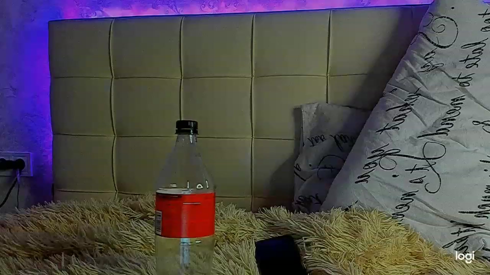 Gallery image thumbnail from AmandaWales_'s myfreecams stream on, 11/25/2022, 20:29 image 1 of 20