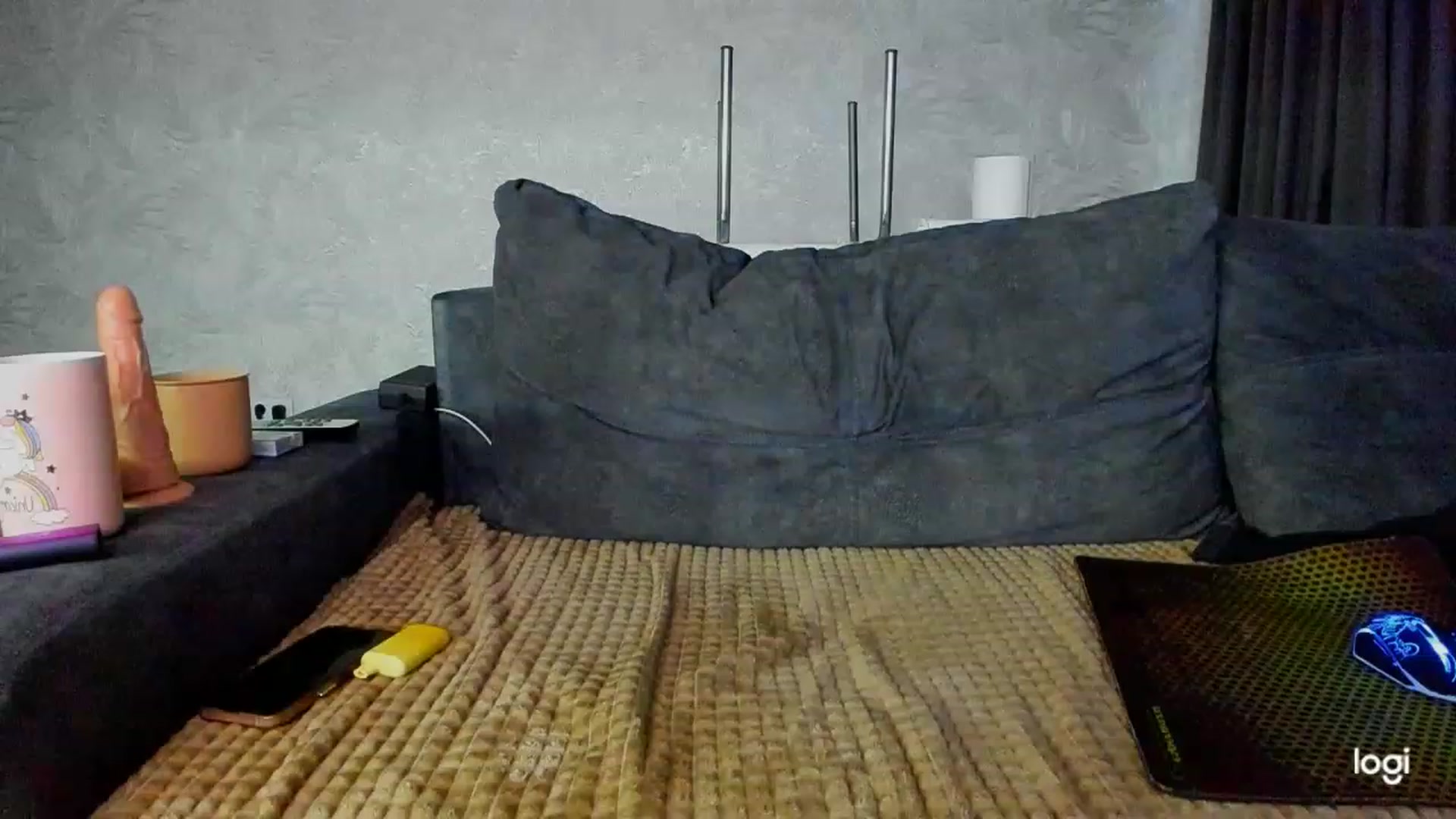 Gallery image thumbnail from AmandaWales_'s myfreecams stream on, 11/28/2022, 14:12 image 16 of 20