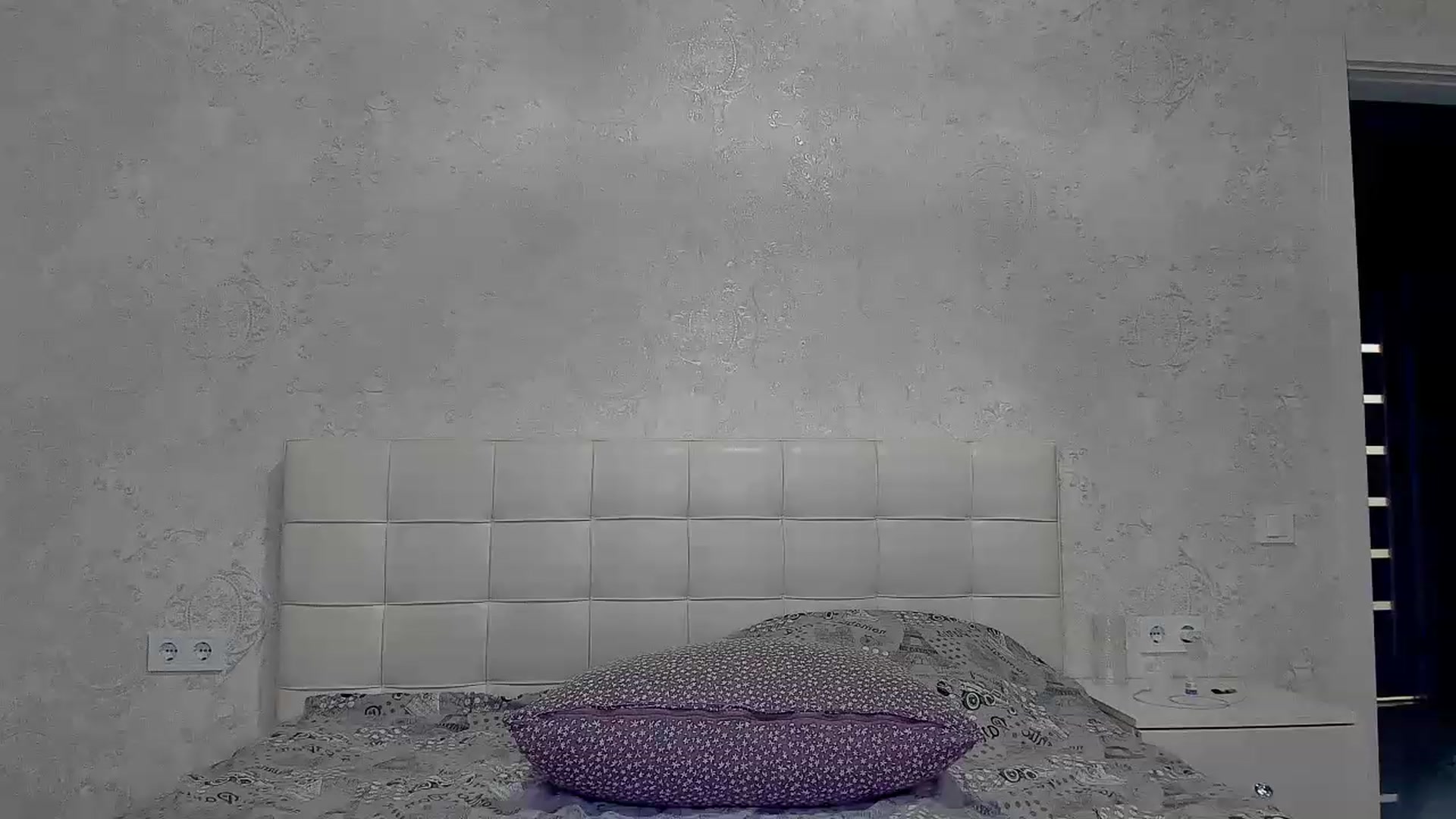 Gallery image thumbnail from AmandaWales_'s myfreecams stream on, 01/05/2023, 14:38 image 18 of 20