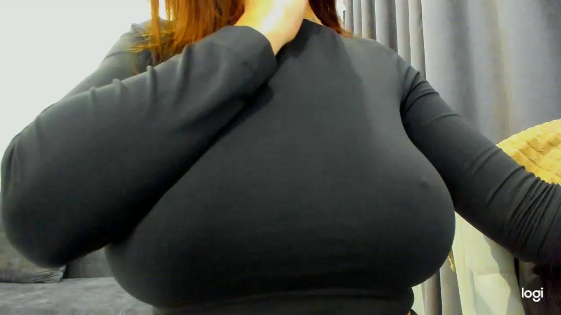 Gallery image thumbnail from AmandaWales_'s myfreecams stream on, 01/19/2023, 14:10 image 9 of 20