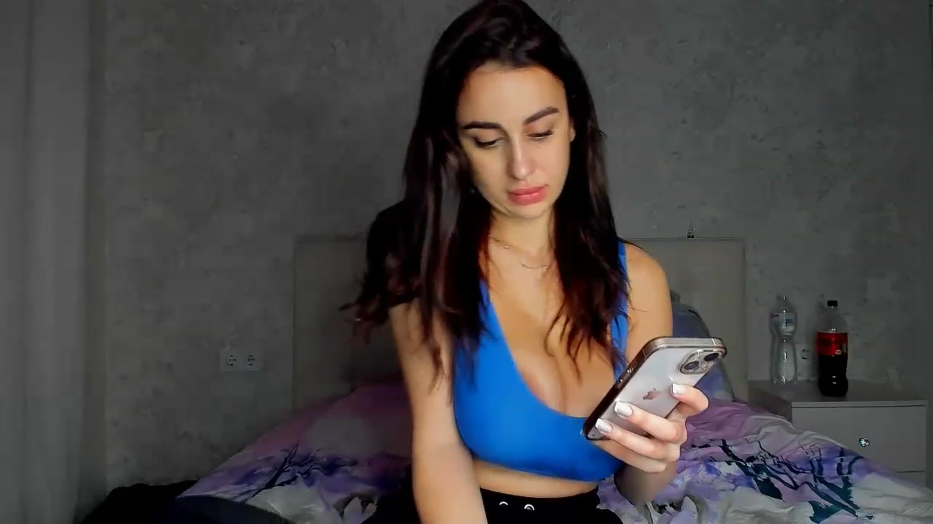 Gallery image thumbnail from AmandaWales_'s myfreecams stream on, 01/28/2023, 14:52 image 13 of 20