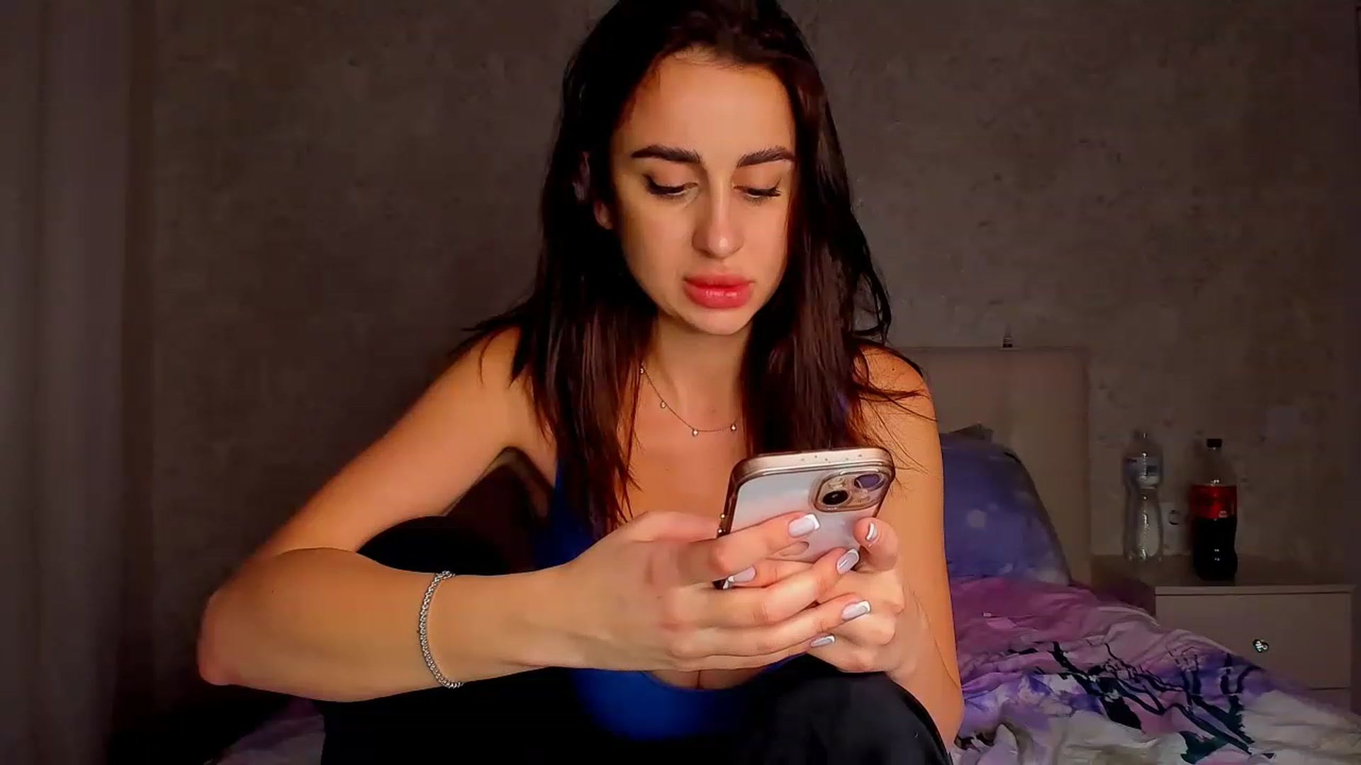 Gallery image thumbnail from AmandaWales_'s myfreecams stream on, 01/28/2023, 14:52 image 12 of 20