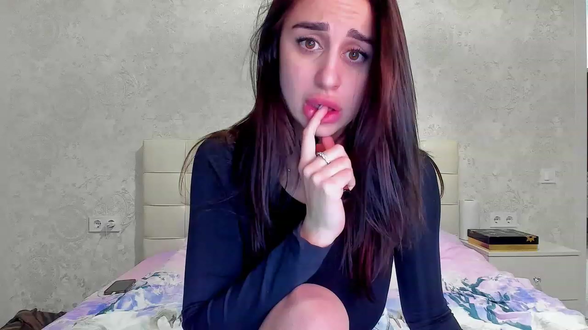 Gallery image thumbnail from AmandaWales_'s myfreecams stream on, 01/29/2023, 16:50 image 5 of 20