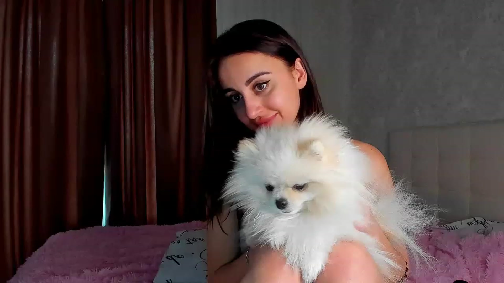Gallery image thumbnail from AmandaWales_'s myfreecams stream on, 02/17/2023, 14:44 image 12 of 20