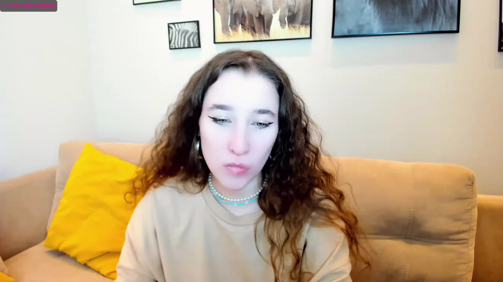 Gallery image thumbnail from Amanda_Kirke's myfreecams stream on, 03/05/2023, 09:06 image 16 of 20