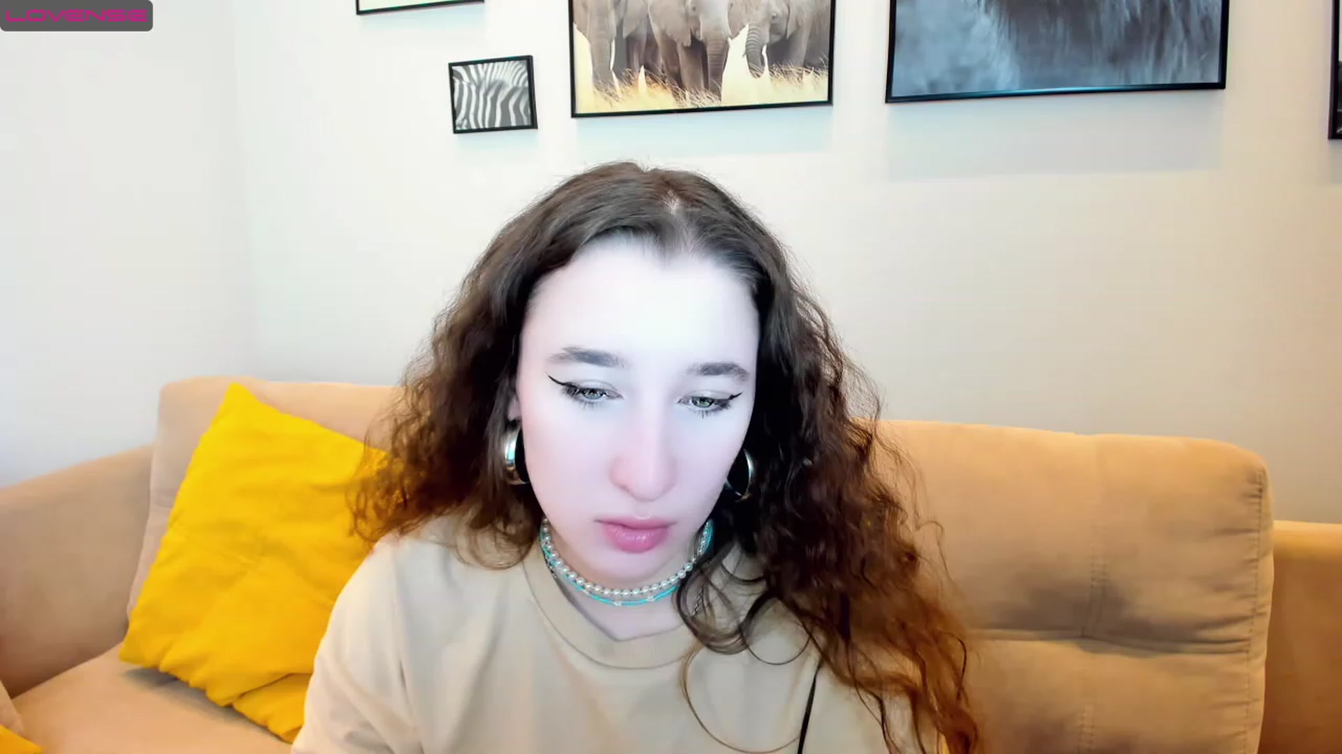 Gallery image thumbnail from Amanda_Kirke's myfreecams stream on, 03/05/2023, 09:06 image 15 of 20