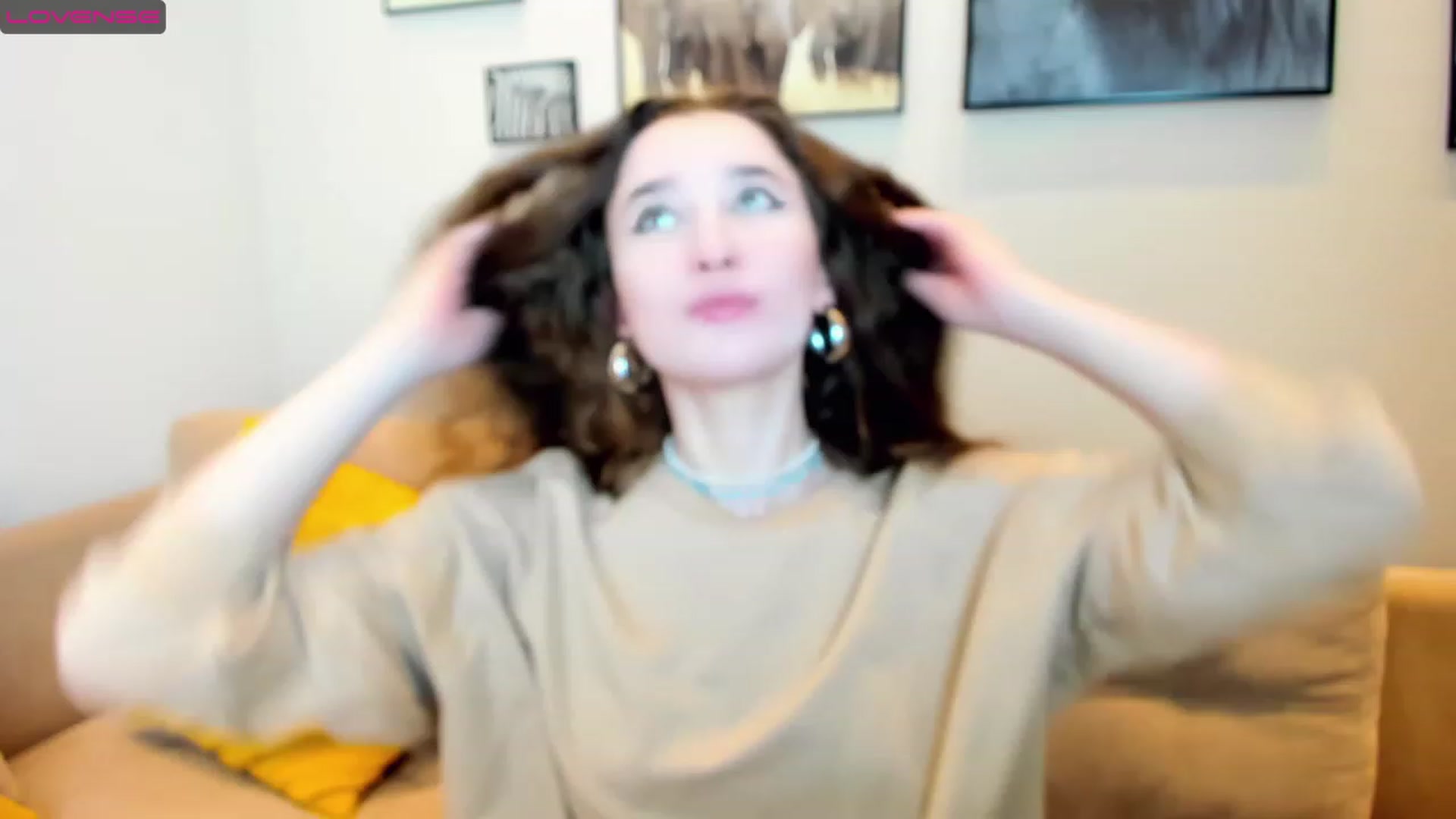 Gallery image thumbnail from Amanda_Kirke's myfreecams stream on, 03/05/2023, 09:06 image 1 of 20