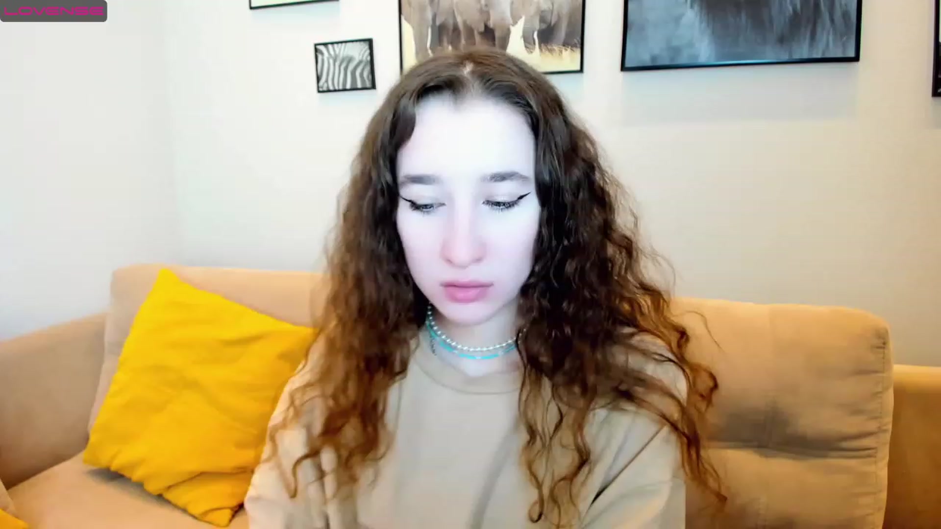 Gallery image thumbnail from Amanda_Kirke's myfreecams stream on, 03/05/2023, 09:06 image 12 of 20