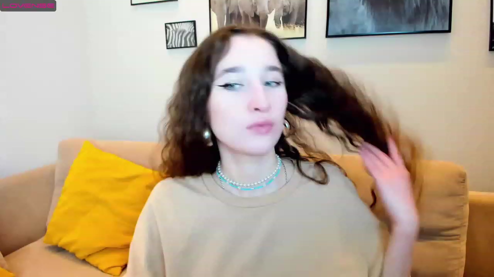 Gallery image thumbnail from Amanda_Kirke's myfreecams stream on, 03/05/2023, 09:06 image 6 of 20