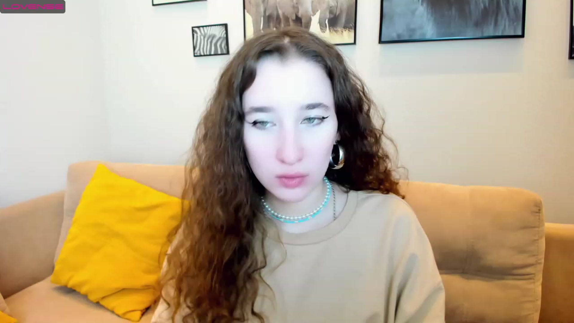 Gallery image thumbnail from Amanda_Kirke's myfreecams stream on, 03/05/2023, 09:06 image 3 of 20