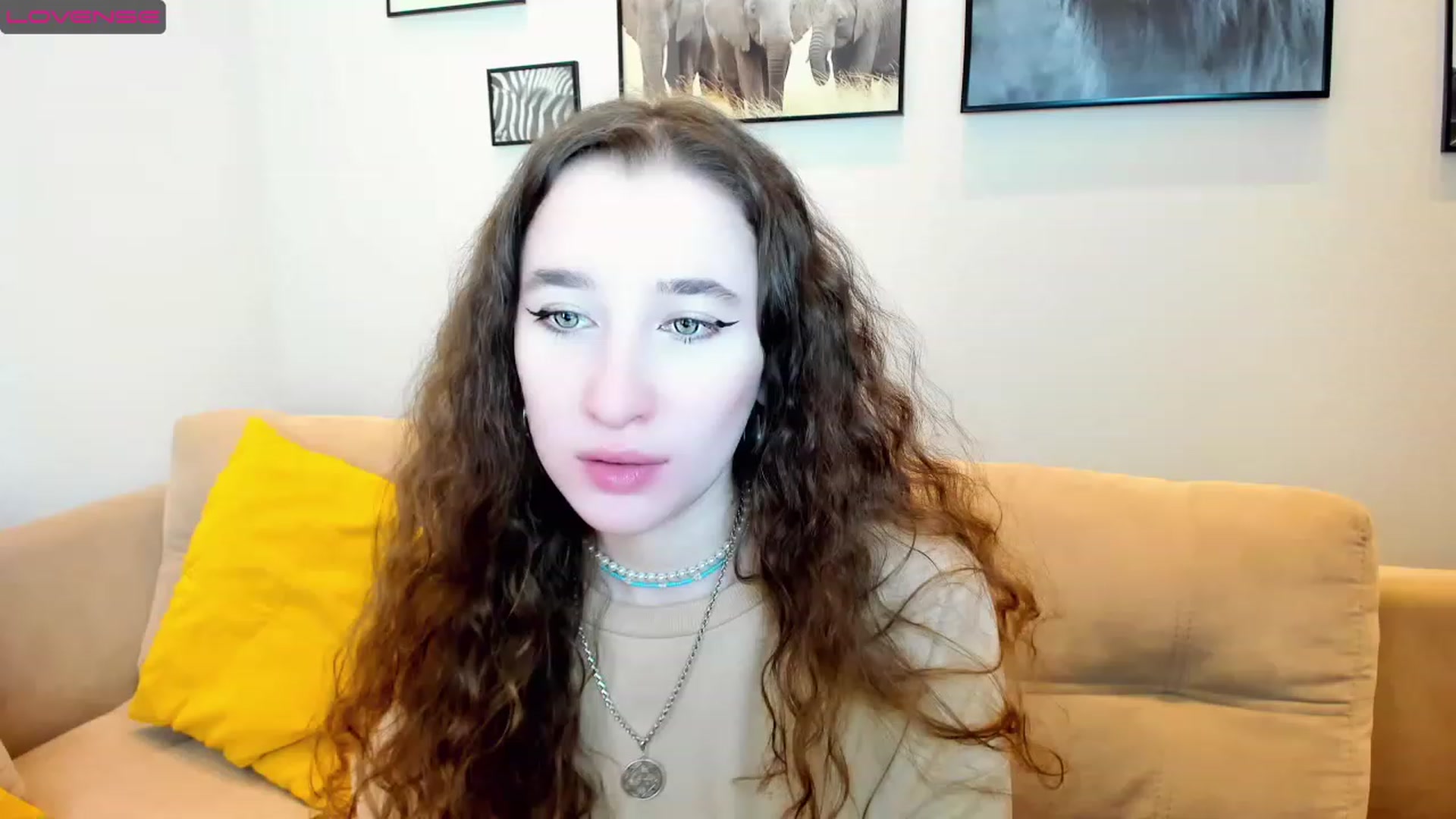 Gallery image thumbnail from Amanda_Kirke's myfreecams stream on, 03/05/2023, 10:02 image 15 of 20