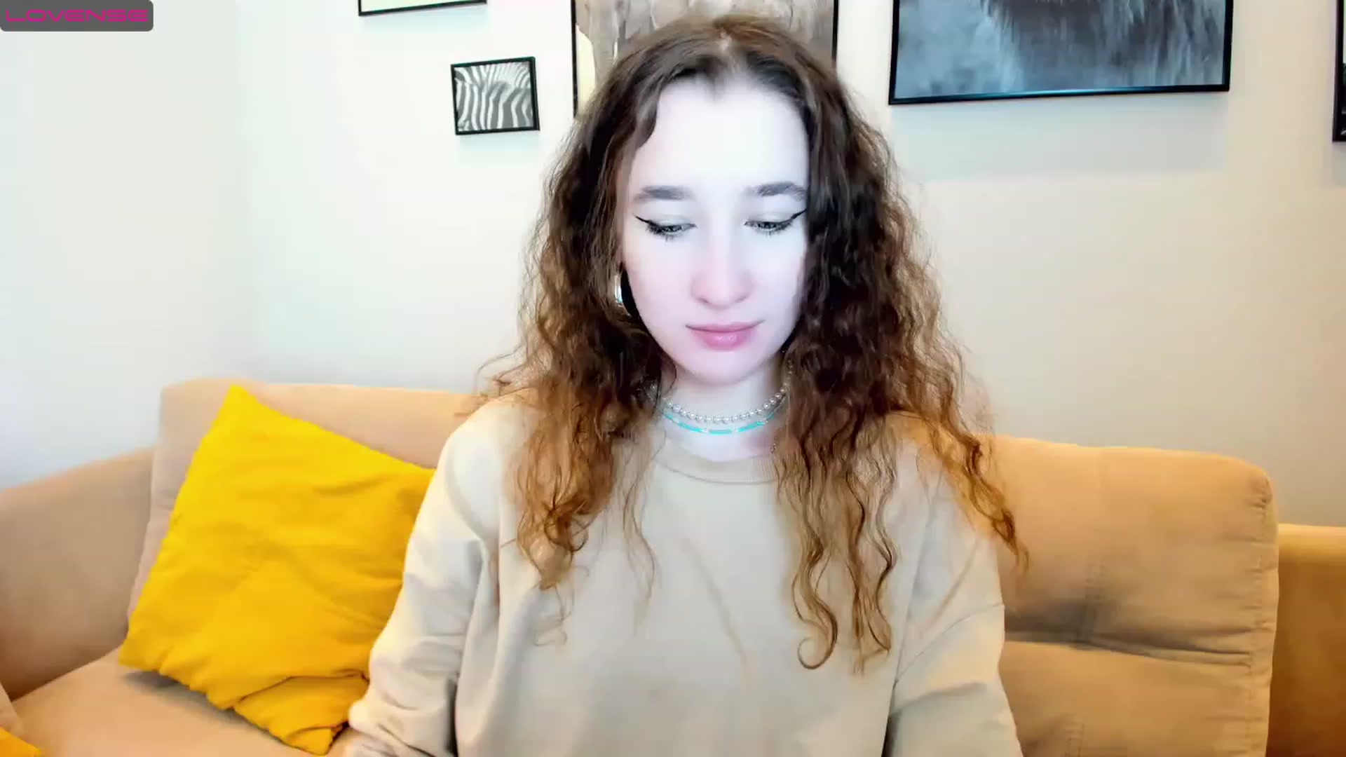Gallery image thumbnail from Amanda_Kirke's myfreecams stream on, 03/05/2023, 10:02 image 7 of 20