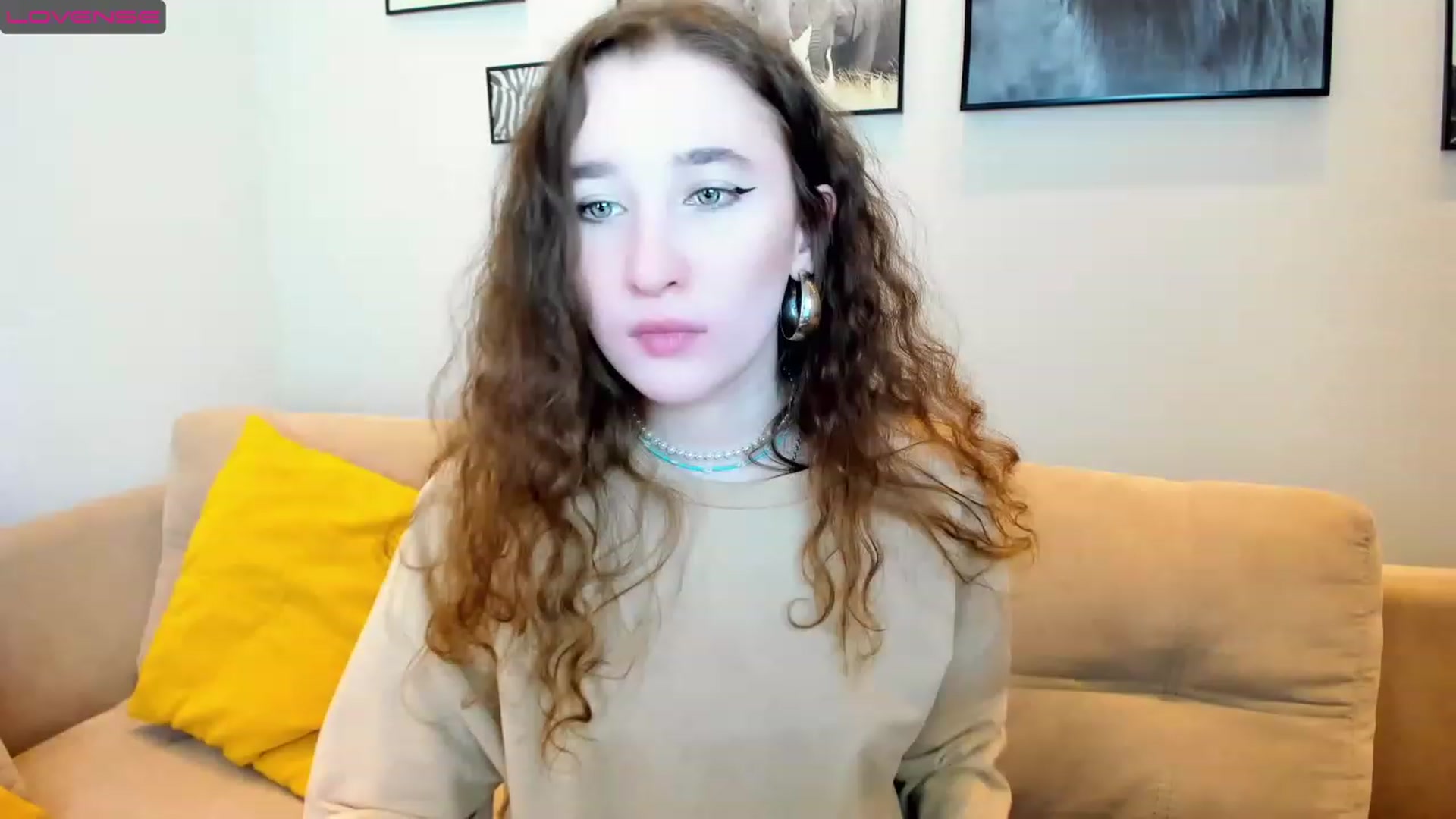 Gallery image thumbnail from Amanda_Kirke's myfreecams stream on, 03/05/2023, 10:02 image 6 of 20