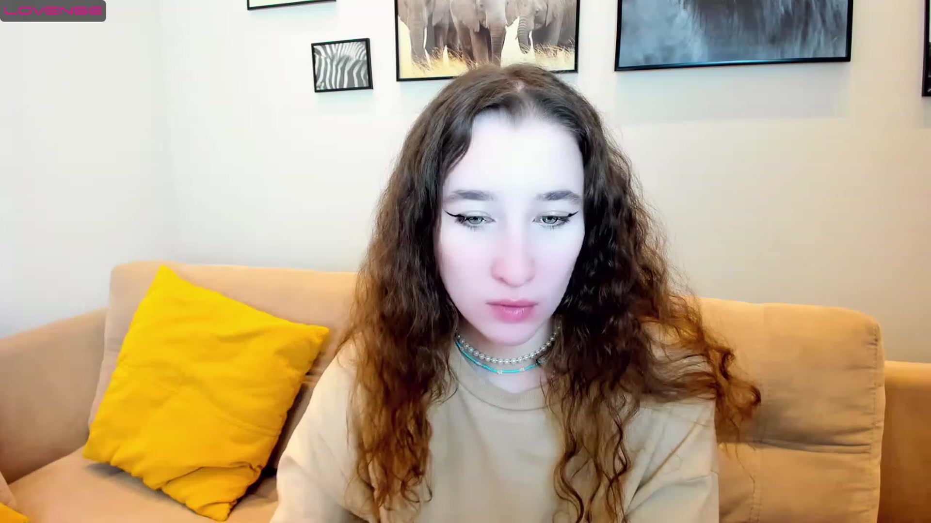 Gallery image thumbnail from Amanda_Kirke's myfreecams stream on, 03/05/2023, 10:02 image 4 of 20