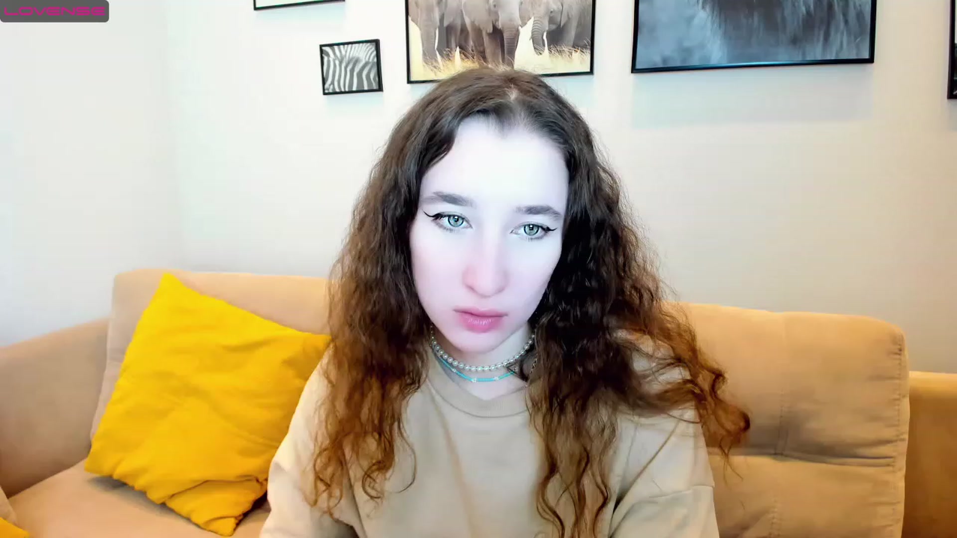 Gallery image thumbnail from Amanda_Kirke's myfreecams stream on, 03/05/2023, 10:02 image 3 of 20