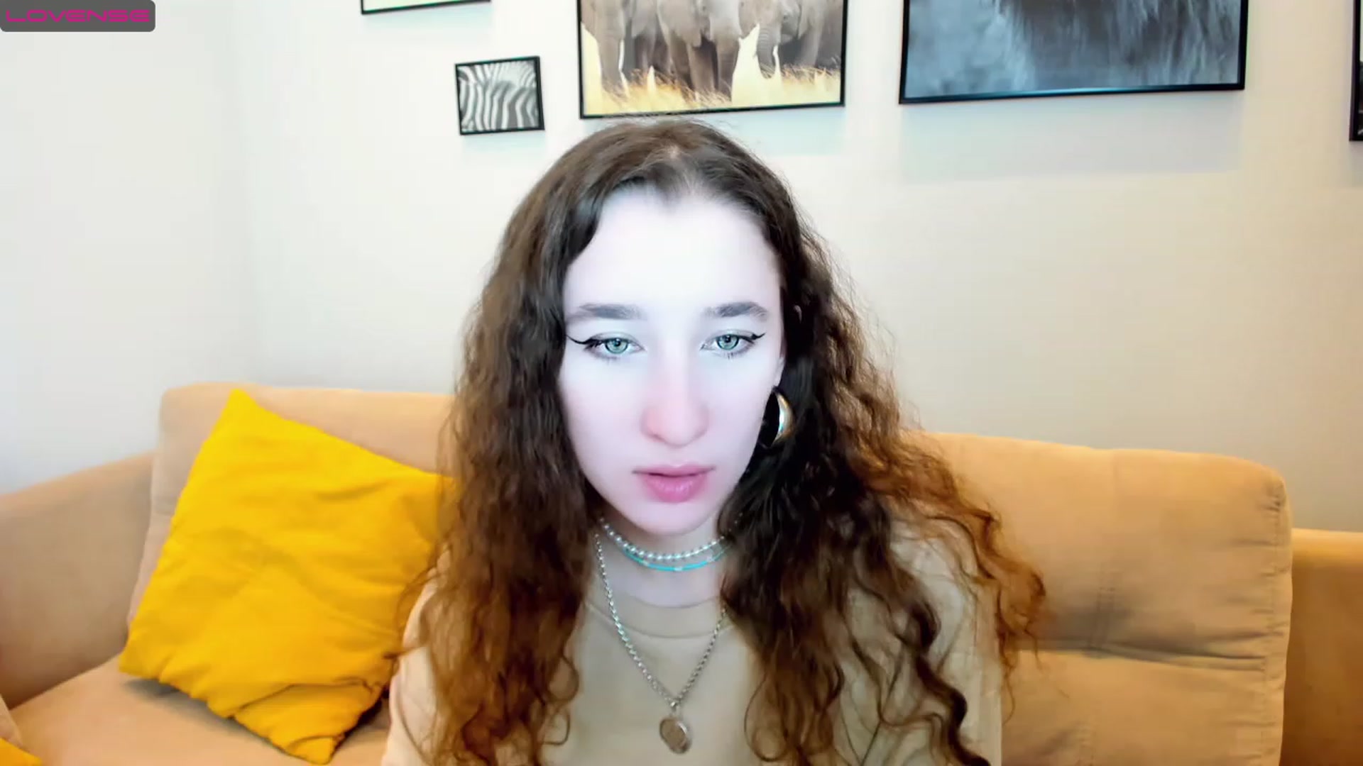 Gallery image thumbnail from Amanda_Kirke's myfreecams stream on, 03/05/2023, 10:02 image 16 of 20