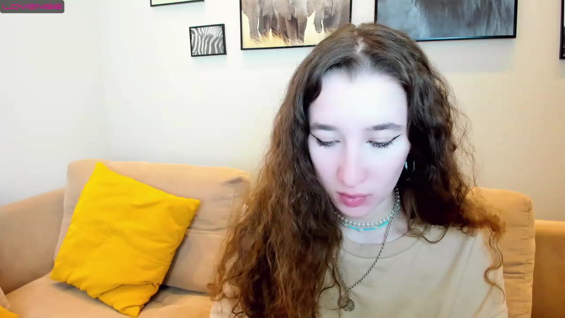 Gallery image thumbnail from Amanda_Kirke's myfreecams stream on, 03/05/2023, 10:02 image 12 of 20