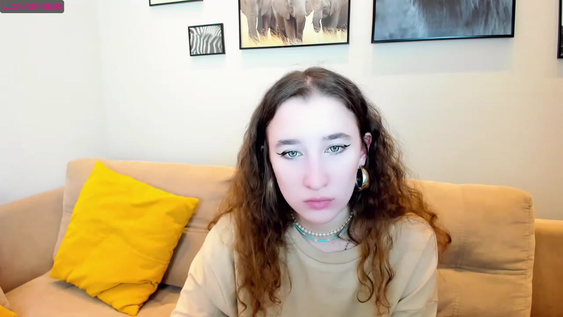 Gallery image thumbnail from Amanda_Kirke's myfreecams stream on, 03/05/2023, 10:02 image 2 of 20