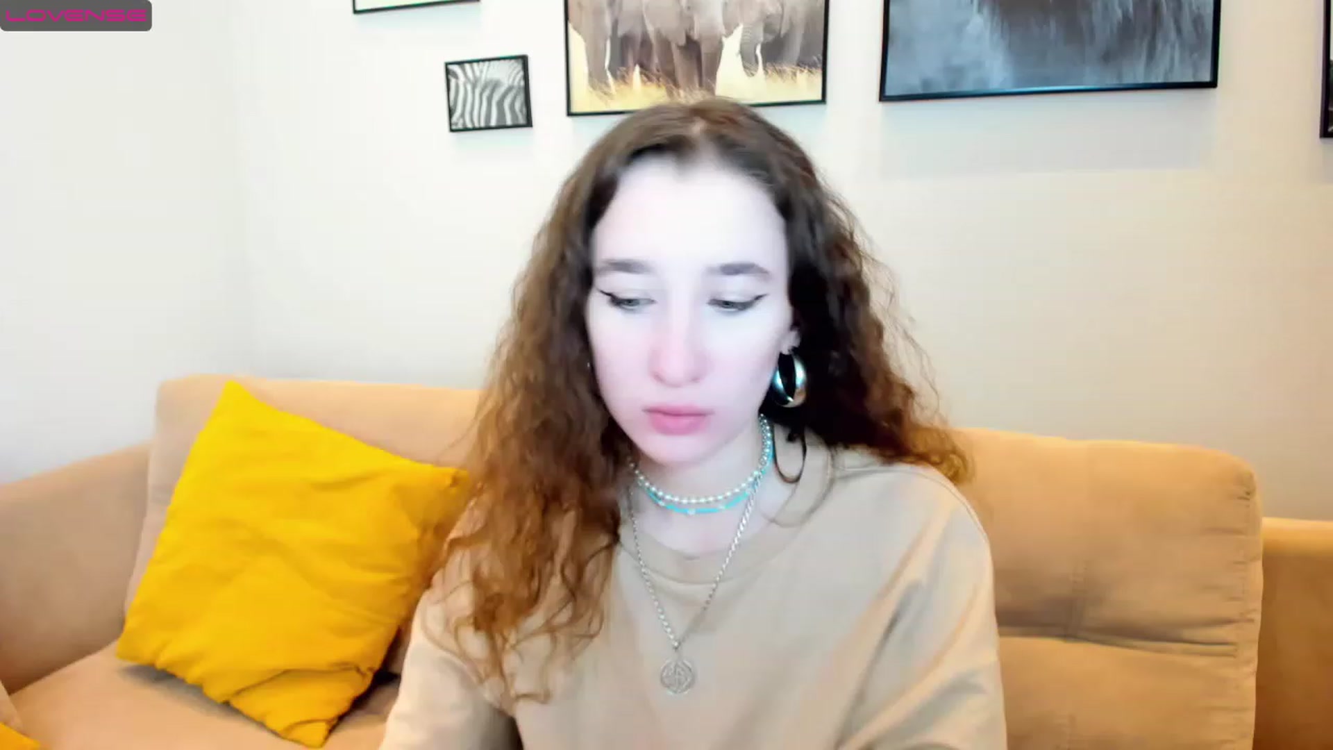 Gallery image thumbnail from Amanda_Kirke's myfreecams stream on, 03/05/2023, 10:02 image 11 of 20
