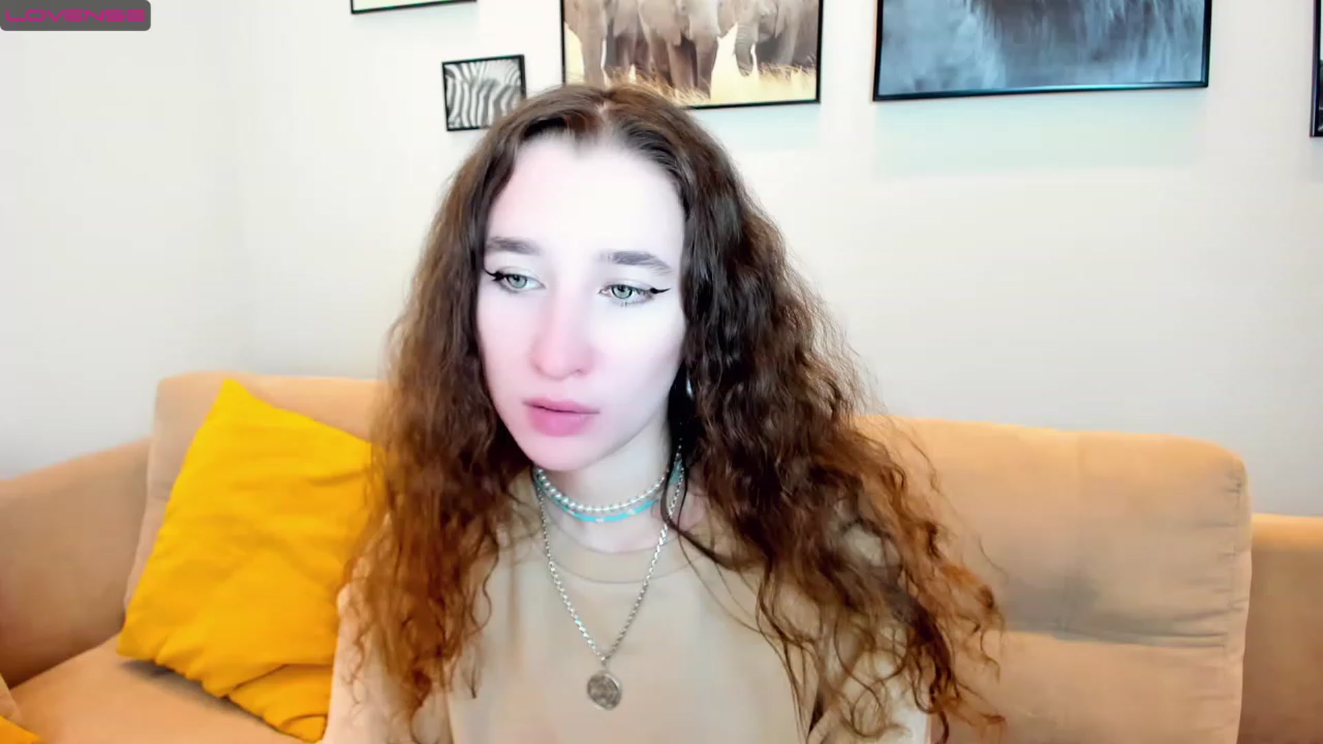 Gallery image thumbnail from Amanda_Kirke's myfreecams stream on, 03/05/2023, 13:05 image 16 of 20