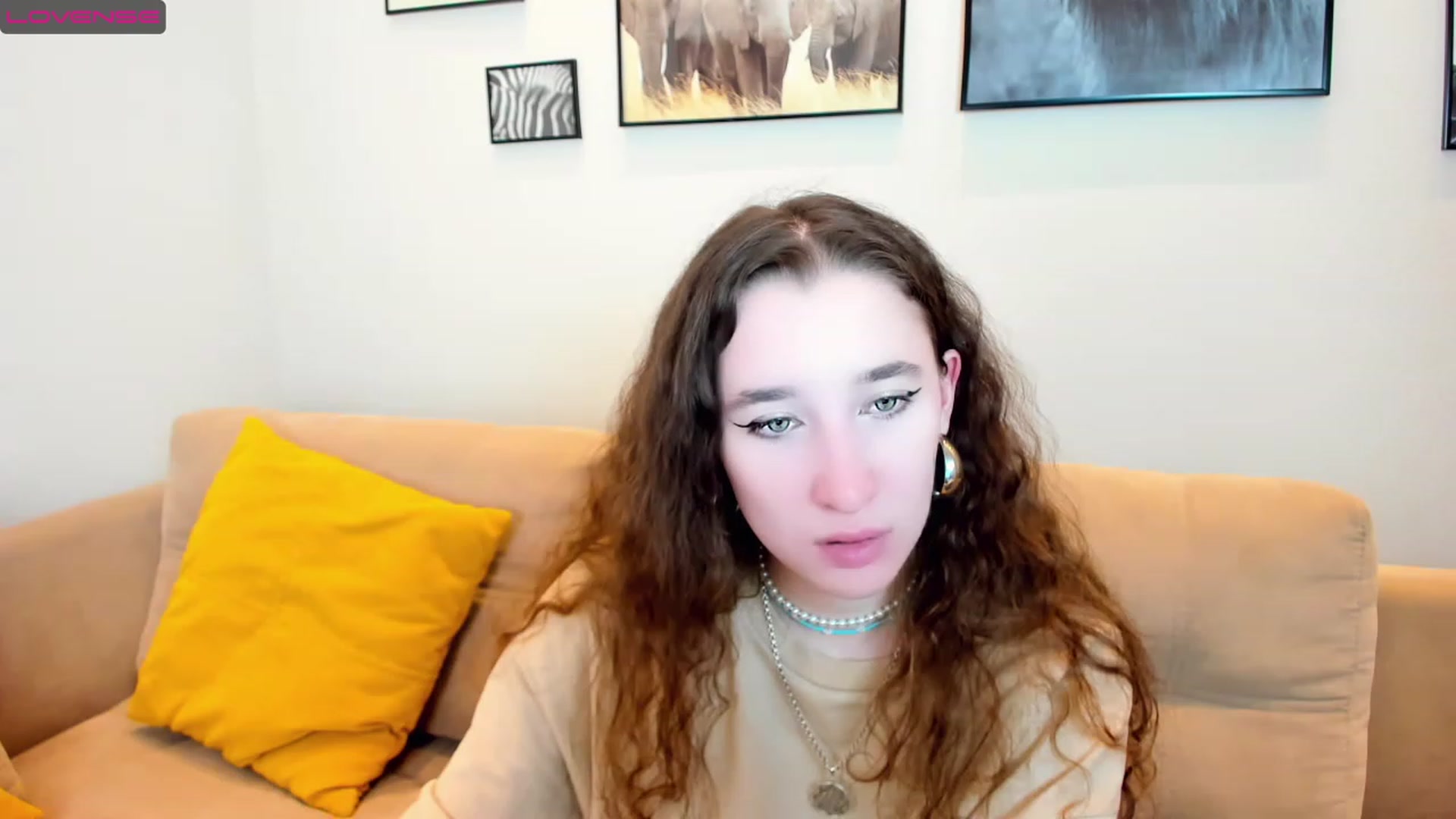 Gallery image thumbnail from Amanda_Kirke's myfreecams stream on, 03/05/2023, 13:05 image 11 of 20