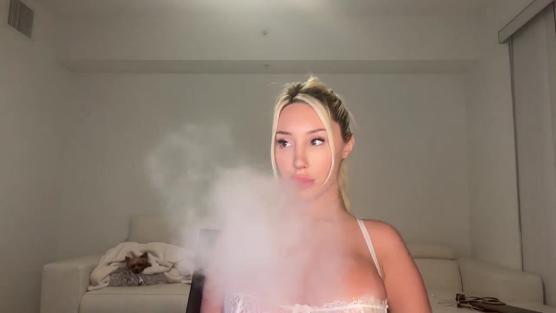 Gallery image thumbnail from Amandababyxx's myfreecams stream on, 08/29/2023, 06:05 image 6 of 20