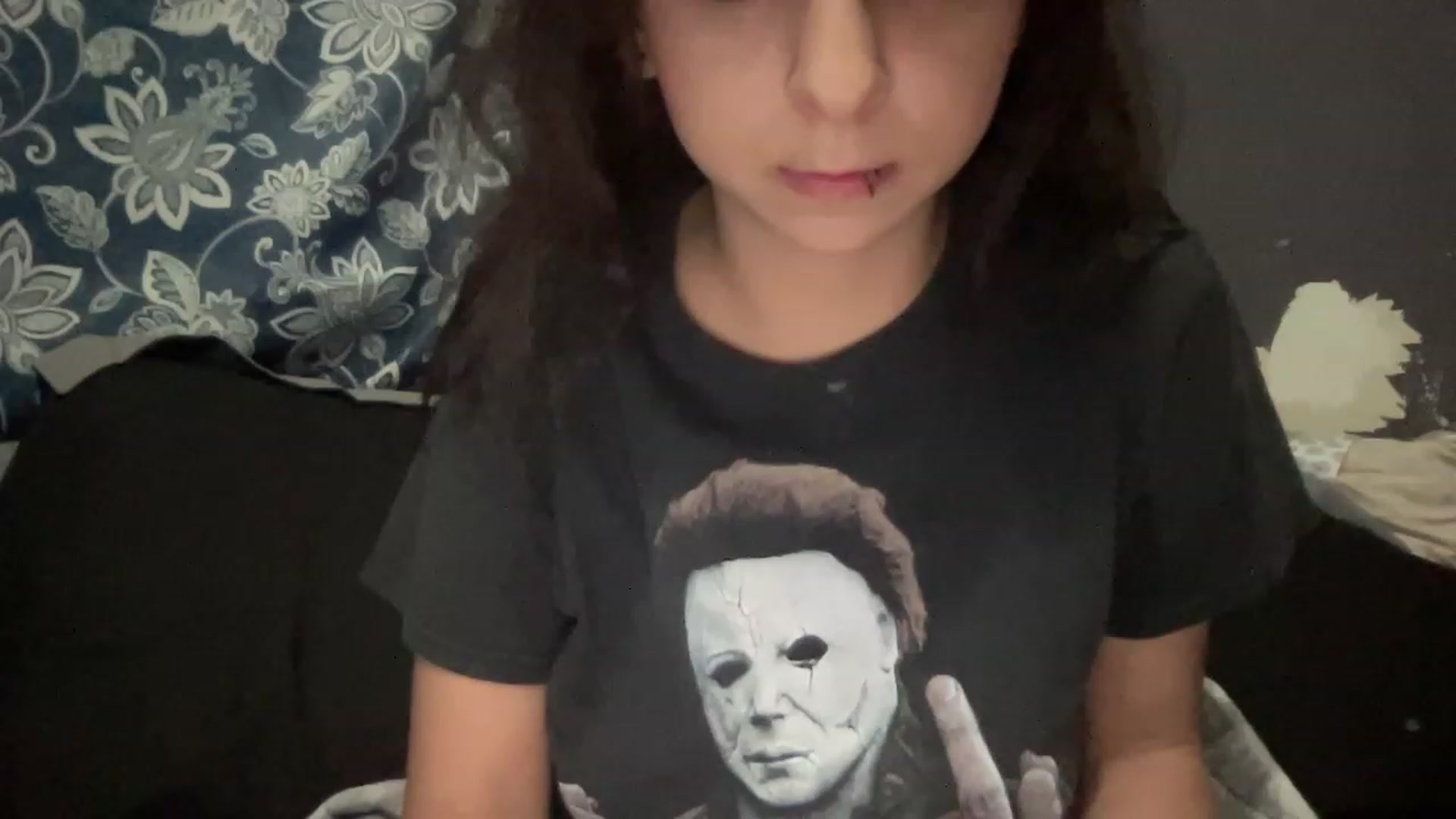 Gallery image thumbnail from Amandav1's myfreecams stream on, 06/12/2023, 12:45 image 7 of 20