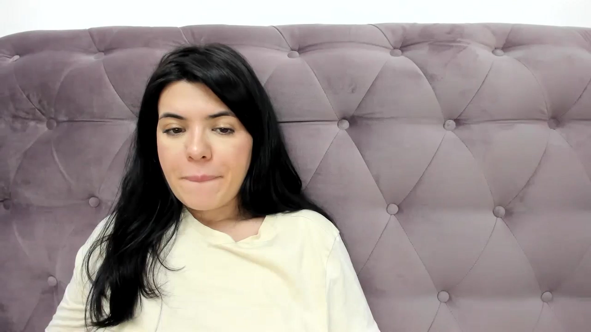 Gallery image thumbnail from Amandina's myfreecams stream on, 01/24/2024, 22:58 image 9 of 20