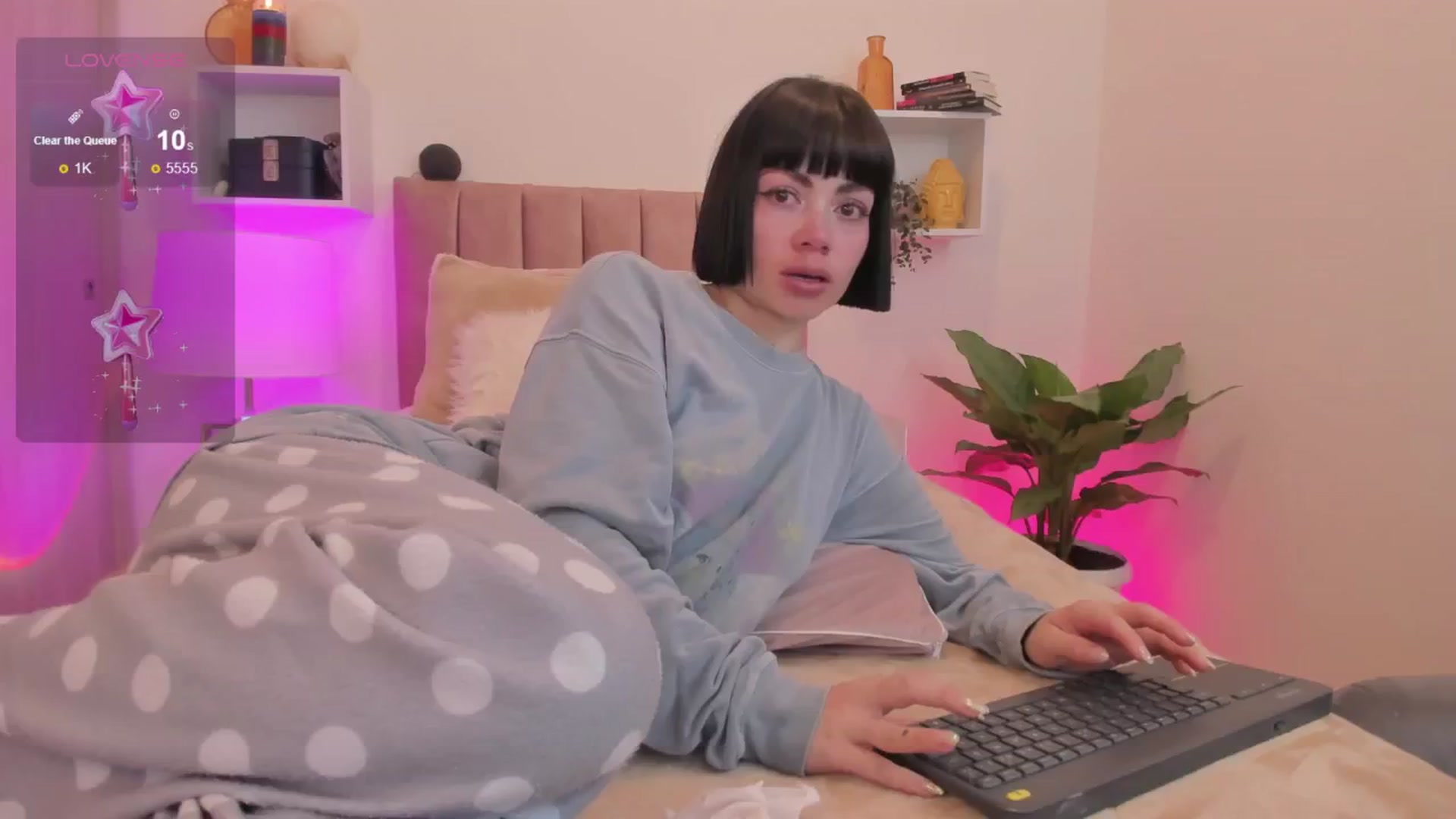 Gallery image thumbnail from Amapola7's myfreecams stream on, 05/14/2024, 02:13 image 20 of 20