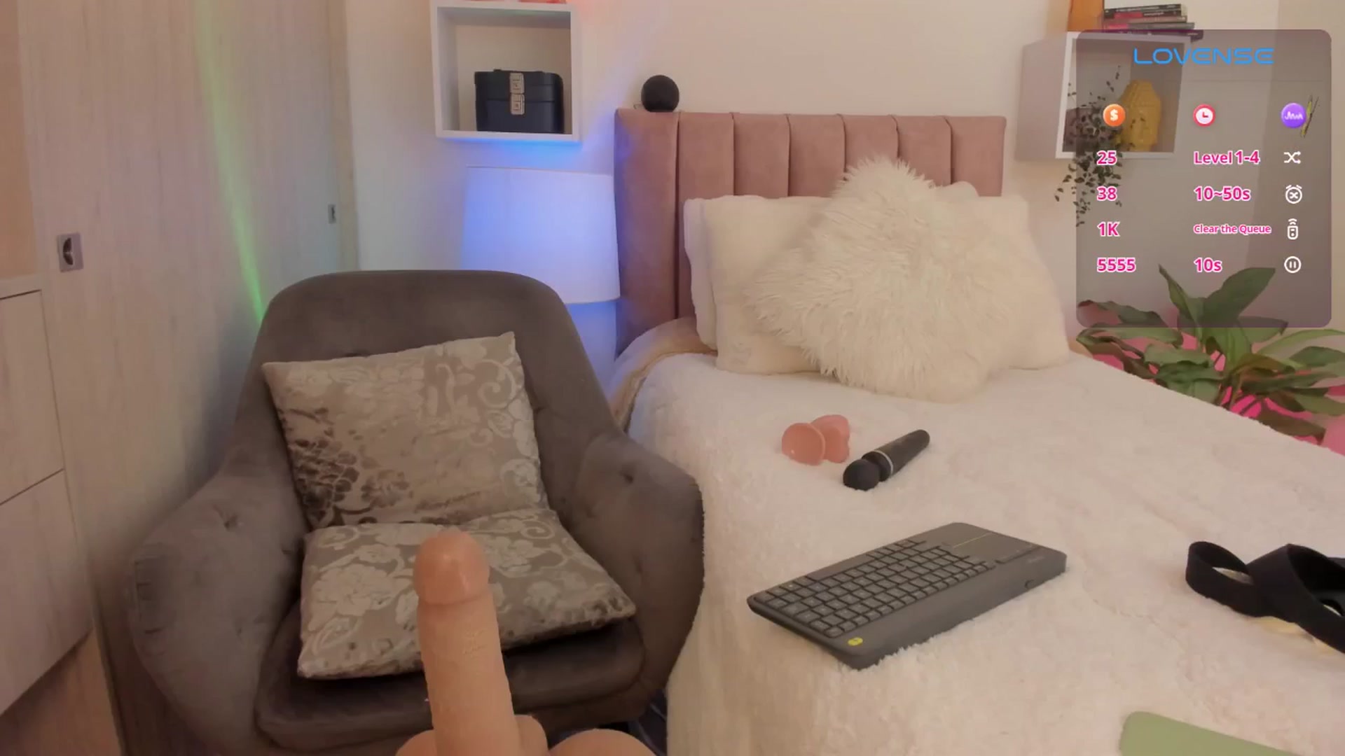Gallery image thumbnail from Amapola7's myfreecams stream on, 08/04/2024, 02:03 image 10 of 20
