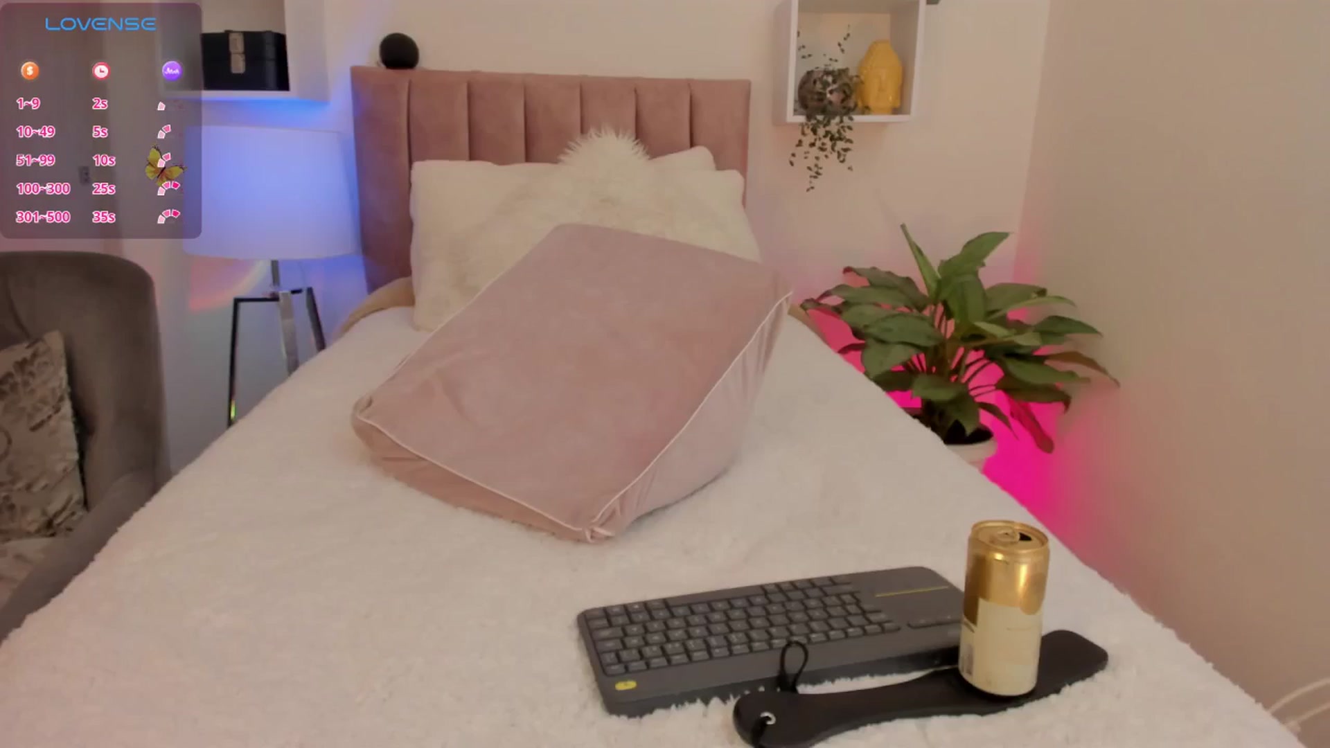 Gallery image thumbnail from Amapola7's myfreecams stream on, 08/05/2024, 03:02 image 5 of 20