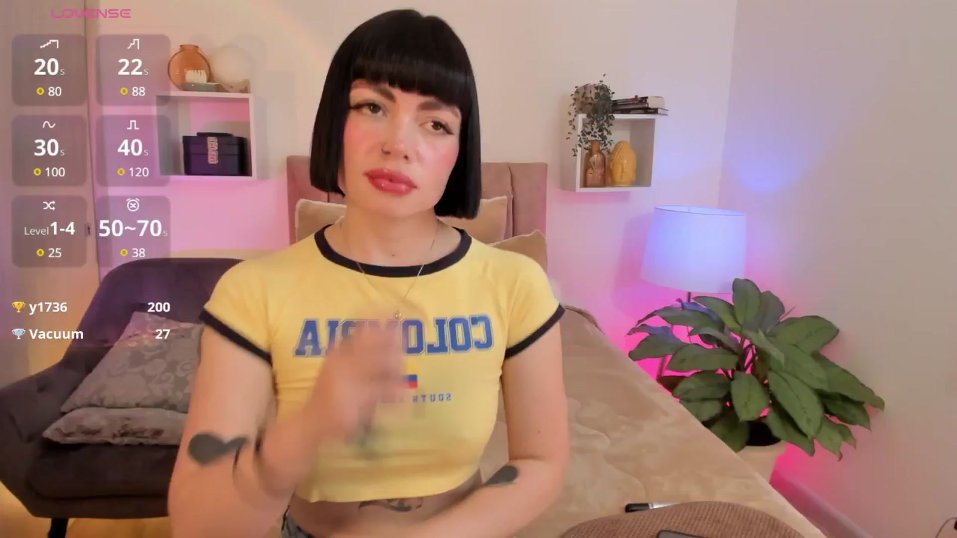 Gallery image thumbnail from Amapola7's myfreecams stream on, 11/27/2024, 19:21 image 4 of 20
