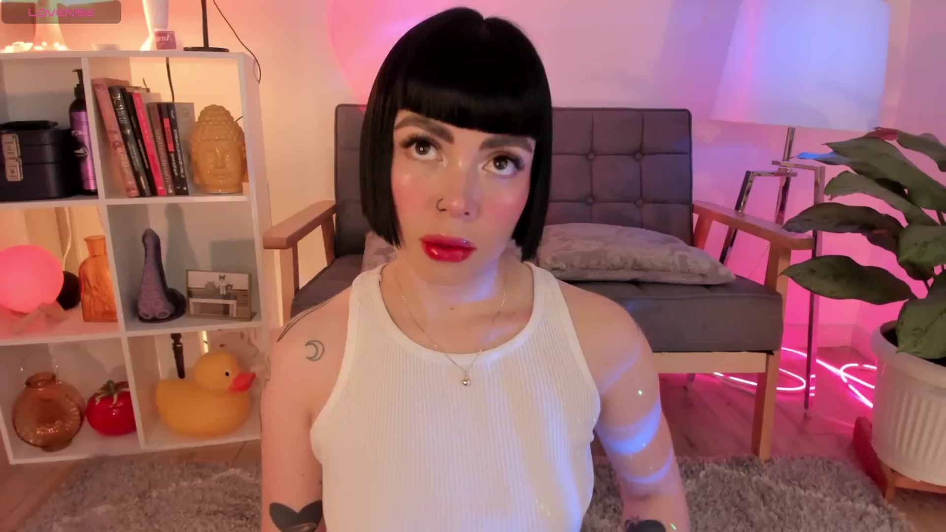 Gallery image thumbnail from Amapola7's myfreecams stream on, 03/25/2025, 17:31 image 6 of 20