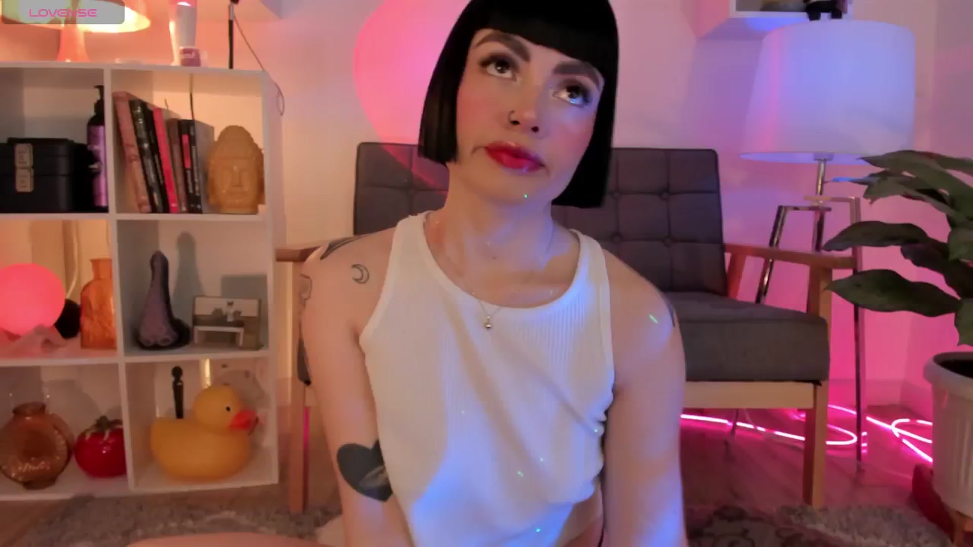 Gallery image thumbnail from Amapola7's myfreecams stream on, 03/25/2025, 18:07 image 2 of 20