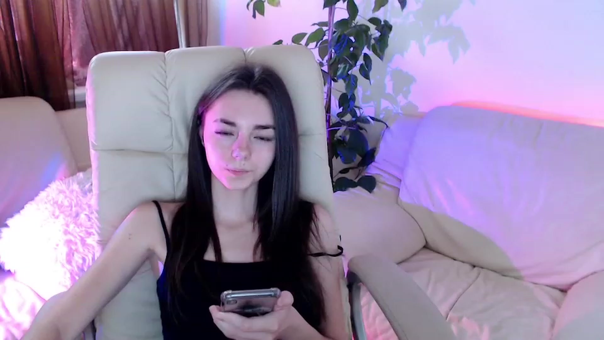 Gallery image thumbnail from AmarettaHell's myfreecams stream on, 11/14/2022, 12:06 image 18 of 20
