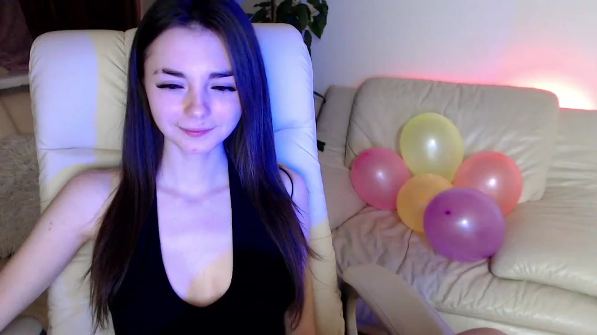 Gallery image thumbnail from AmarettaHell's myfreecams stream on, 11/21/2022, 14:46 image 7 of 20