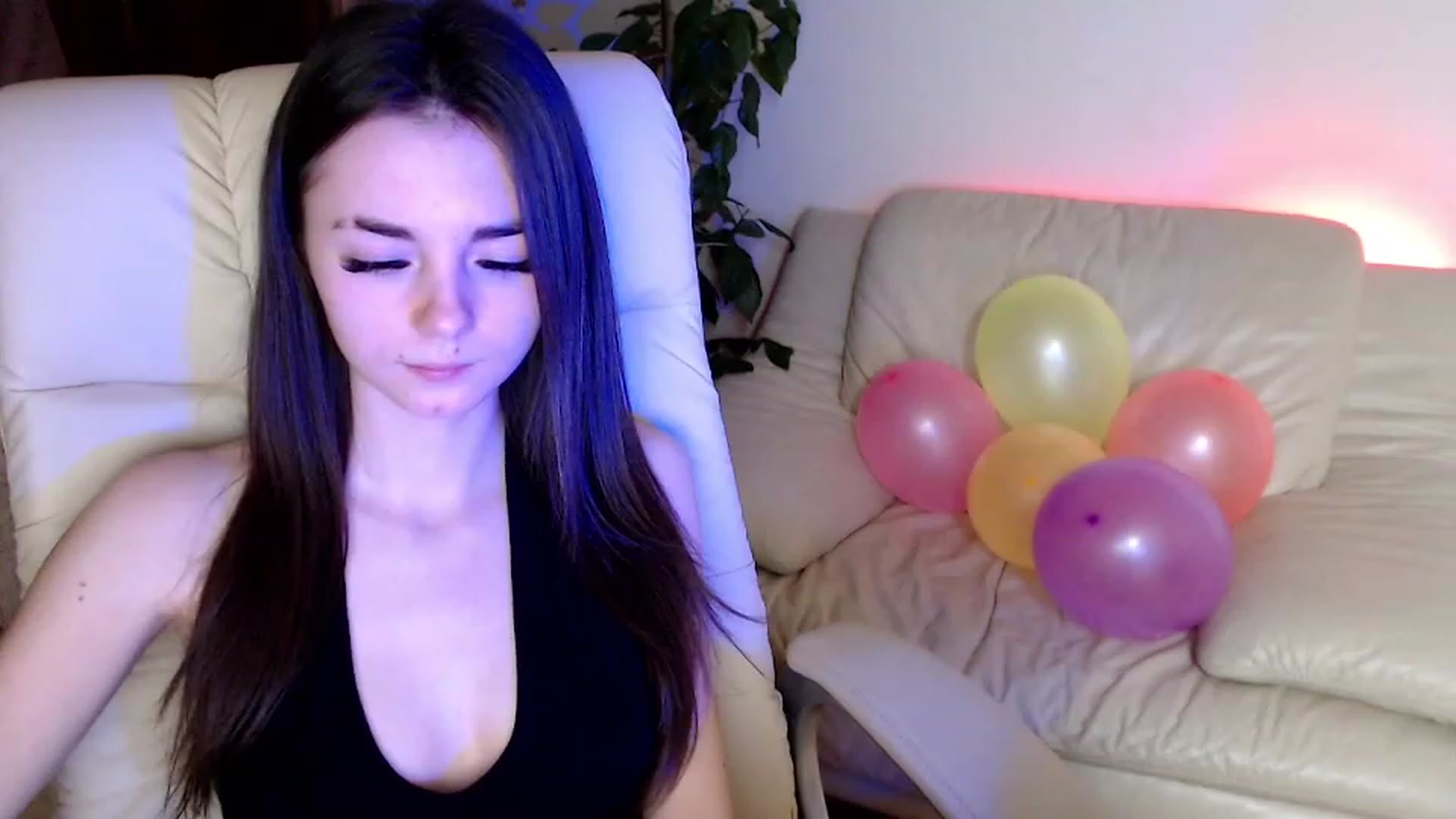 Gallery image thumbnail from AmarettaHell's myfreecams stream on, 11/21/2022, 14:46 image 8 of 20