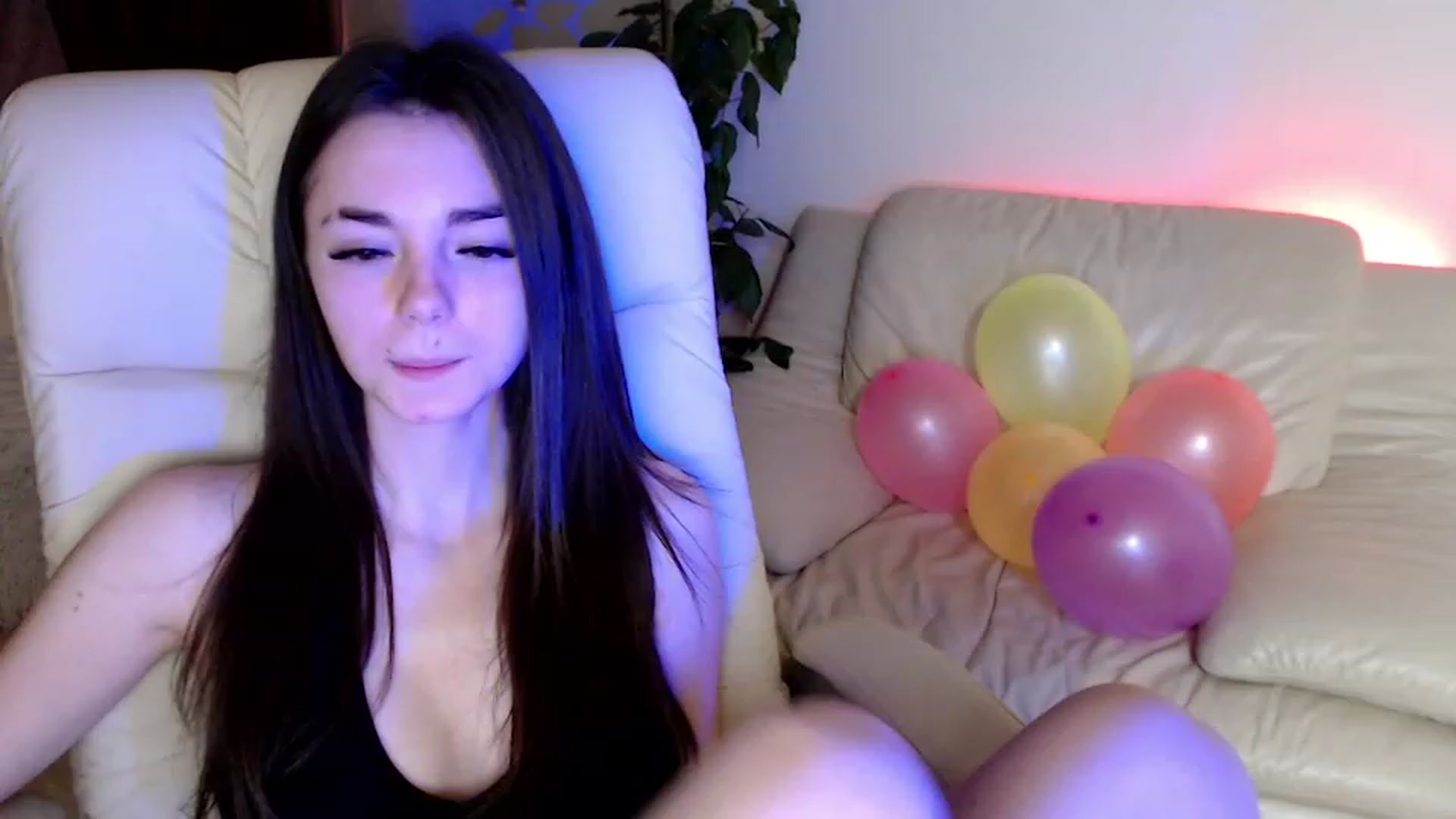 Gallery image thumbnail from AmarettaHell's myfreecams stream on, 11/21/2022, 14:46 image 14 of 20
