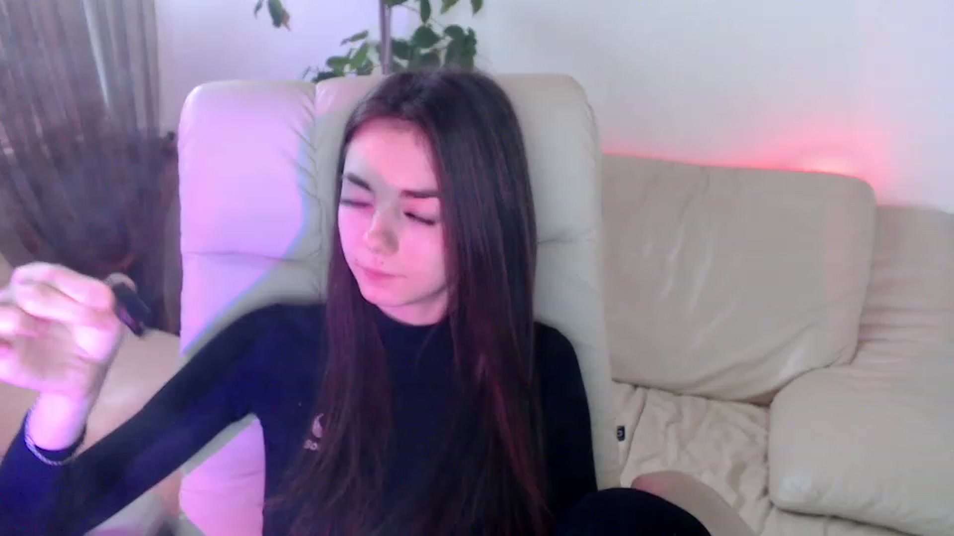 Gallery image thumbnail from AmarettaHell's myfreecams stream on, 11/28/2022, 10:12 image 9 of 20