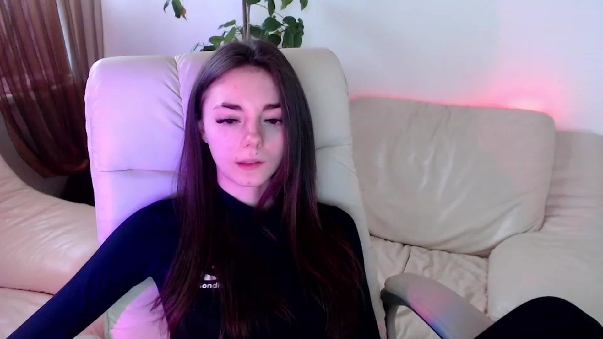 Gallery image thumbnail from AmarettaHell's myfreecams stream on, 11/28/2022, 10:12 image 20 of 20