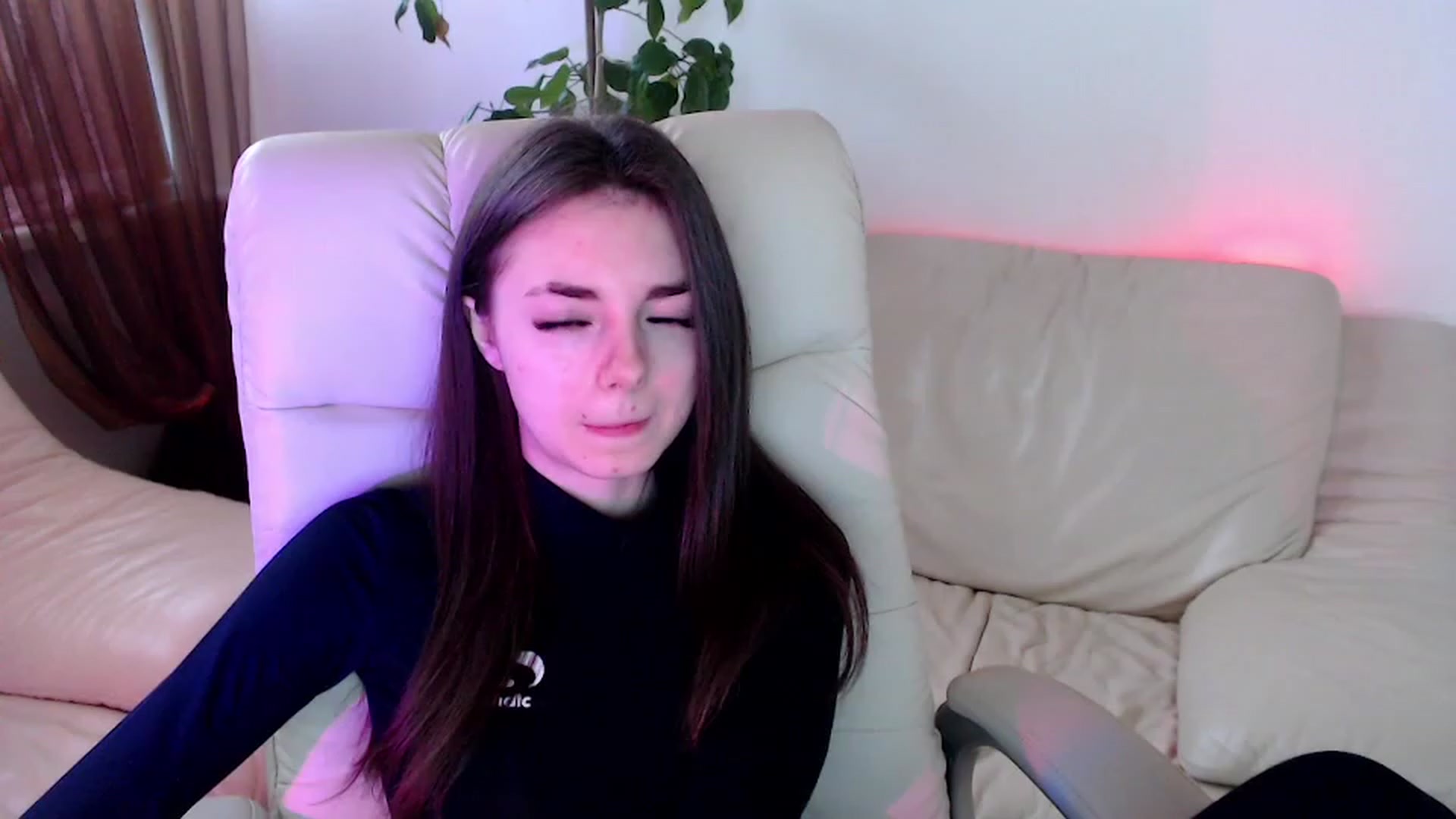 Gallery image thumbnail from AmarettaHell's myfreecams stream on, 11/28/2022, 10:12 image 16 of 20